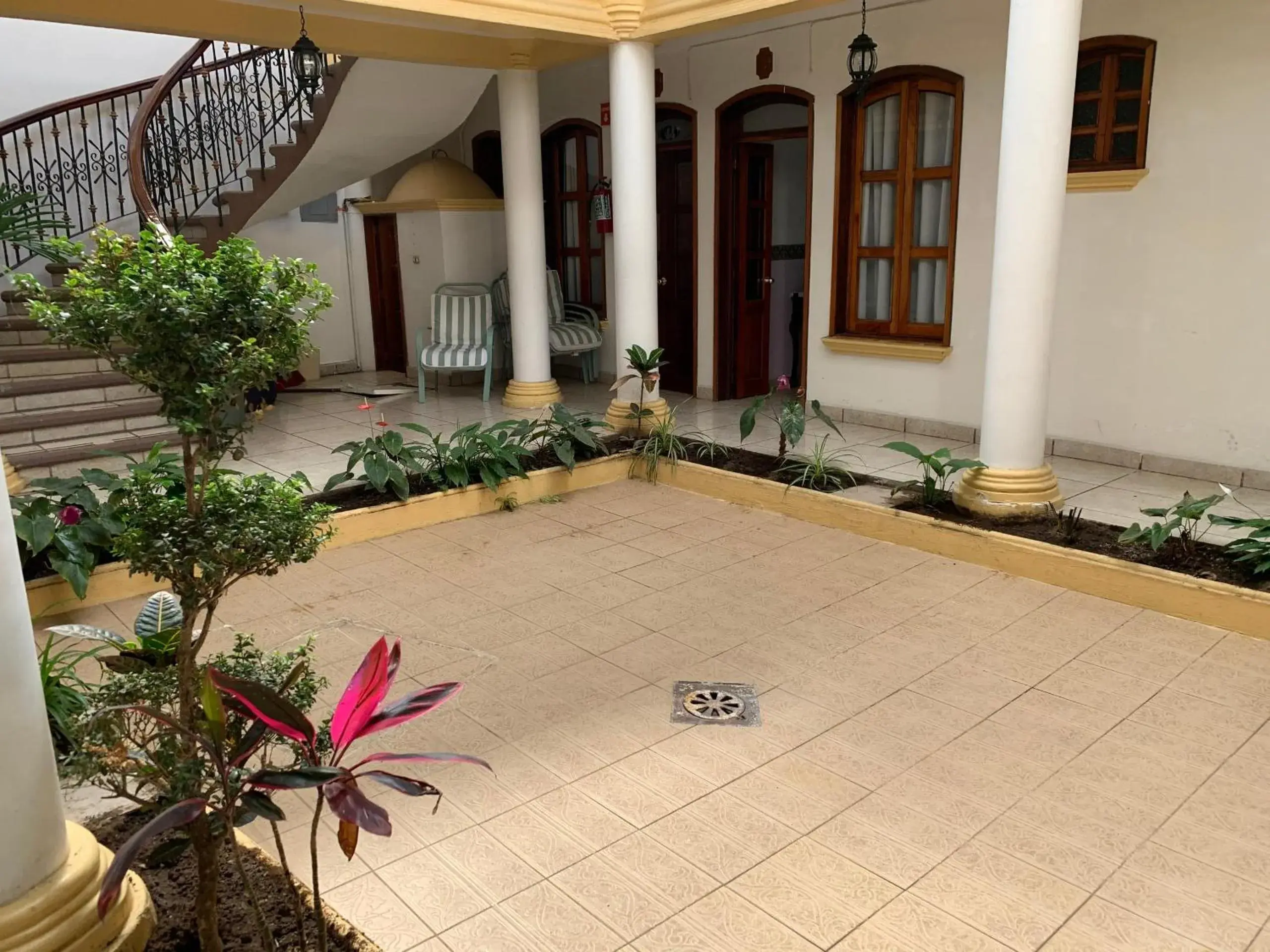 Lobby or reception in OYO Hotel Real de Cortés Lobby or reception in OYO Hotel Real de Cortés