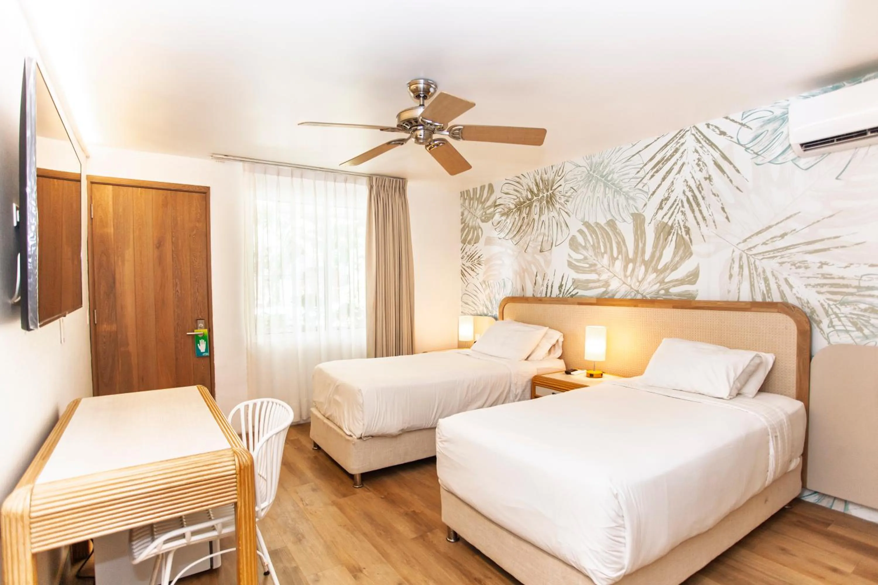 Bed in Hotel Cocoplum Beach