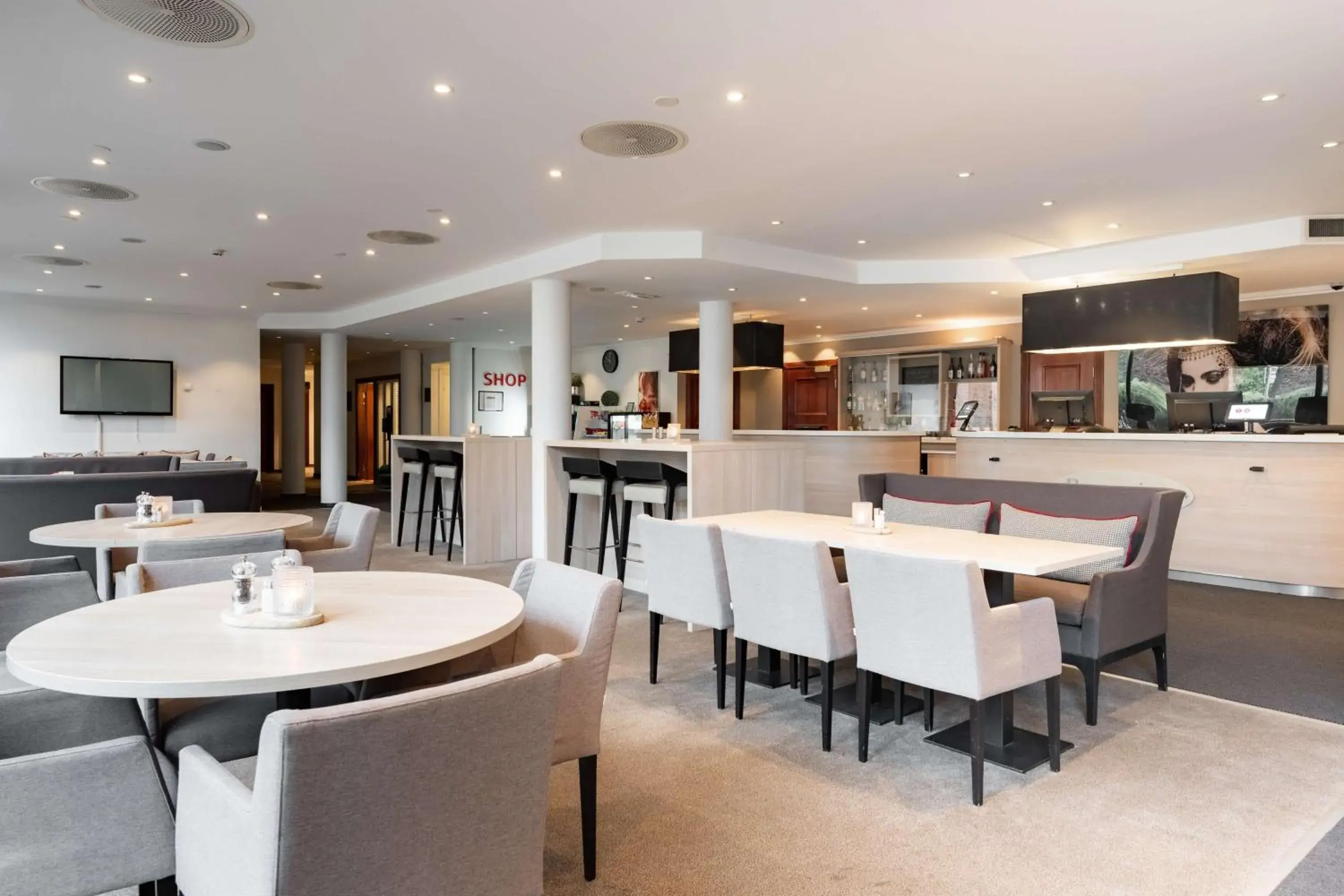 Lobby or reception in Scandic Stavanger Park Lobby or reception in Scandic Stavanger Park