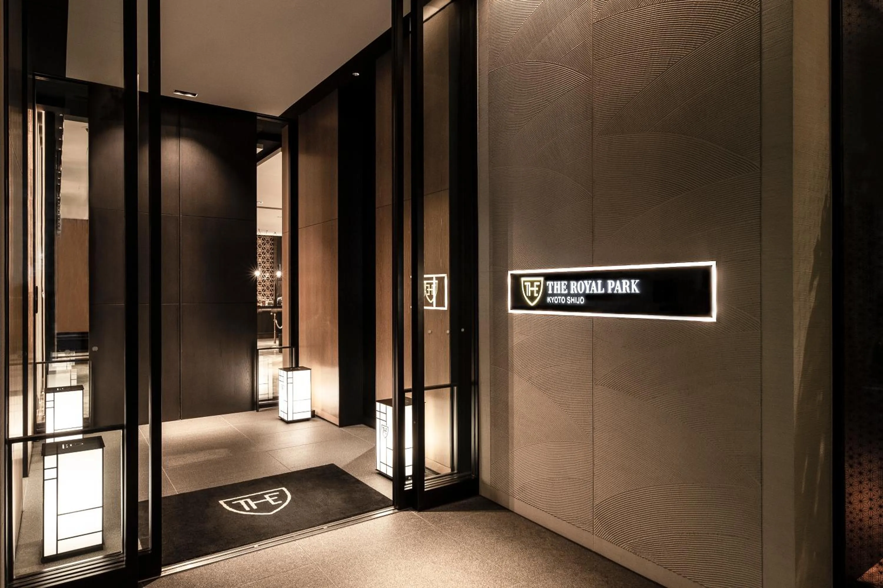 Facade/entrance in The Royal Park Hotel Kyoto Shijo