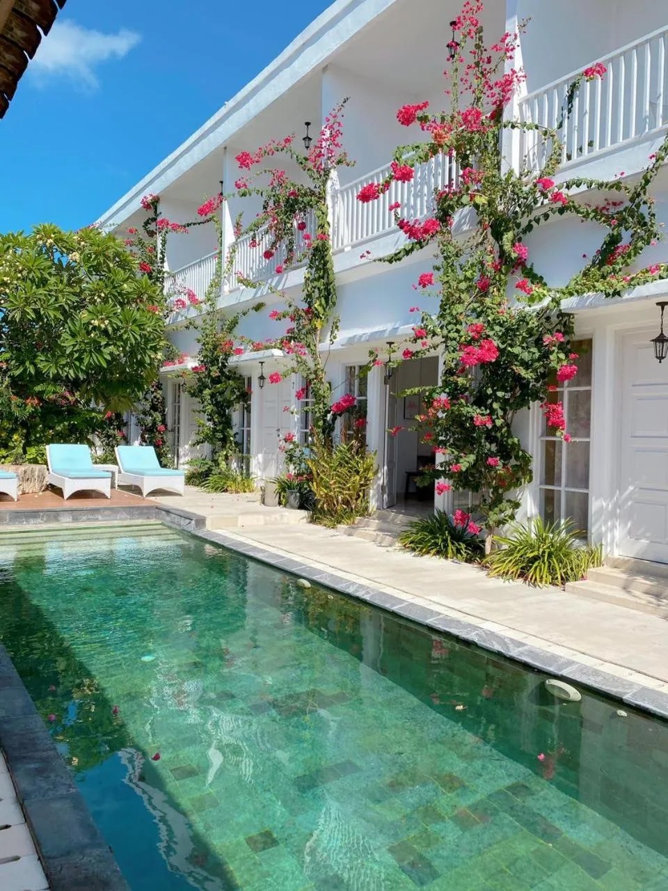 Swimming pool in Hikari Guesthouse