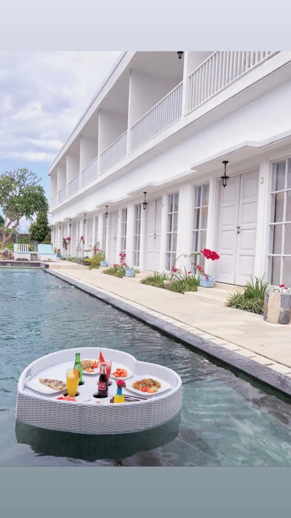 Property building in Hikari Guesthouse