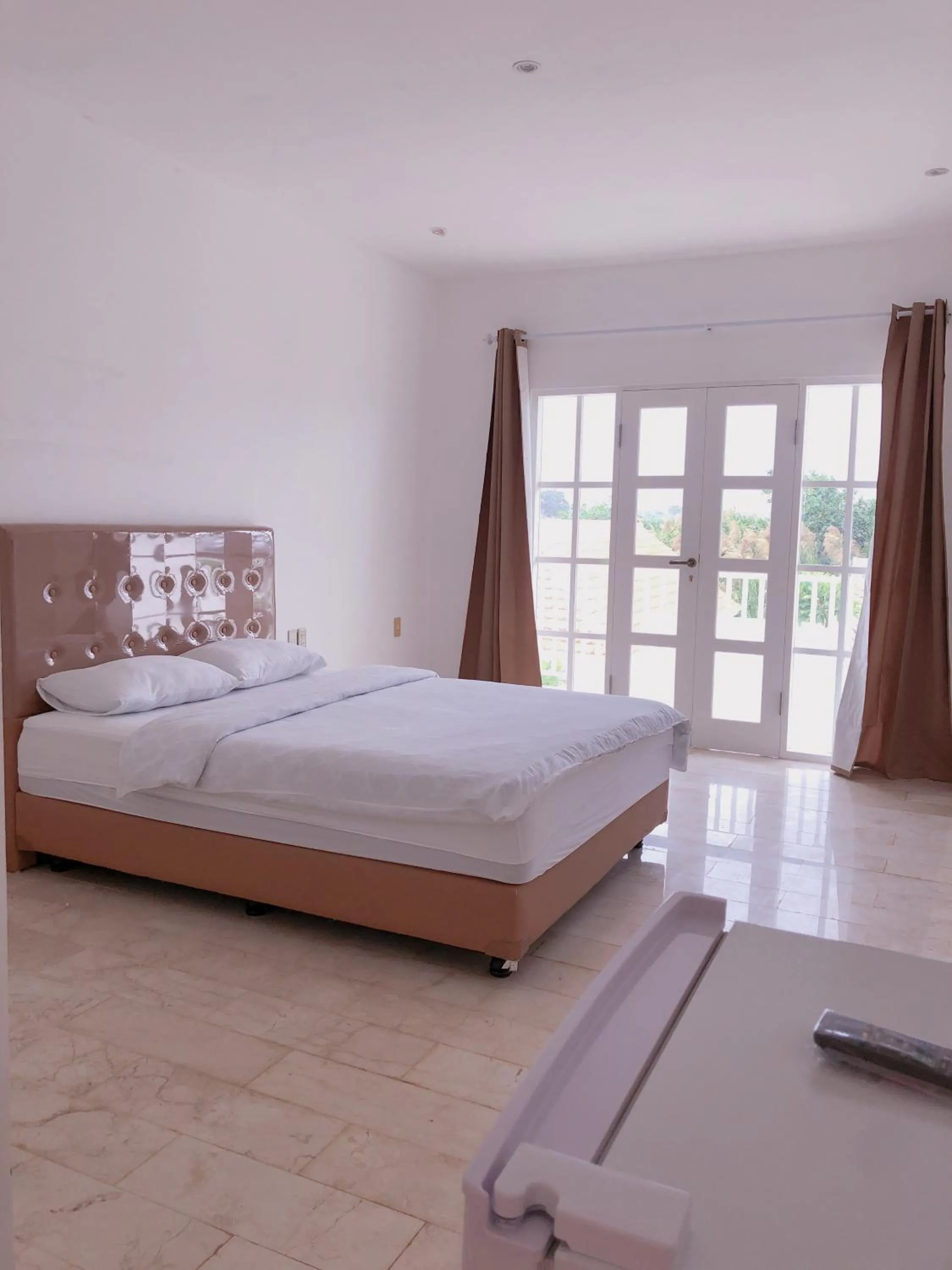 Balcony/Terrace, Bed in Hikari Guesthouse