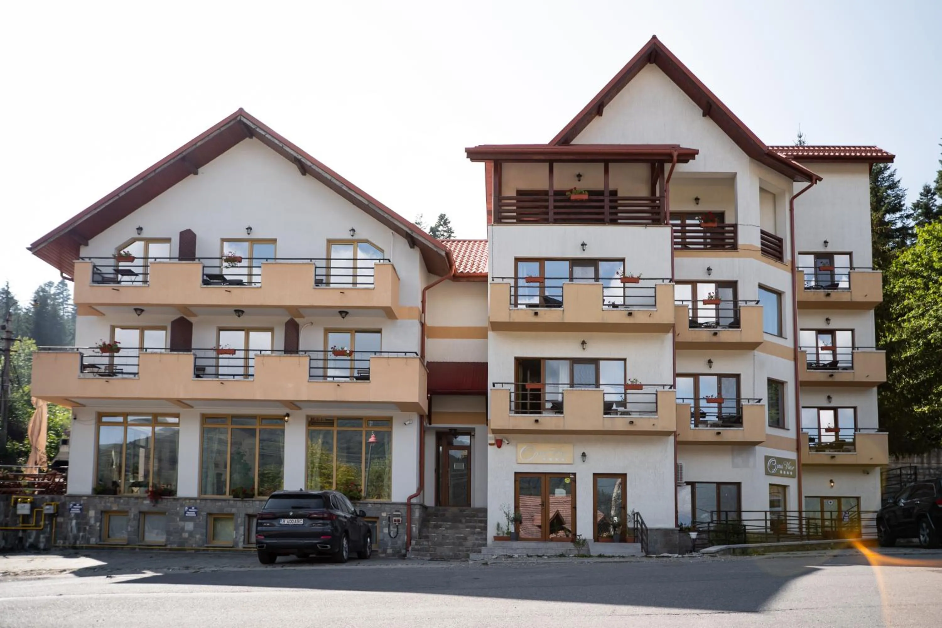 Property building in Opus View