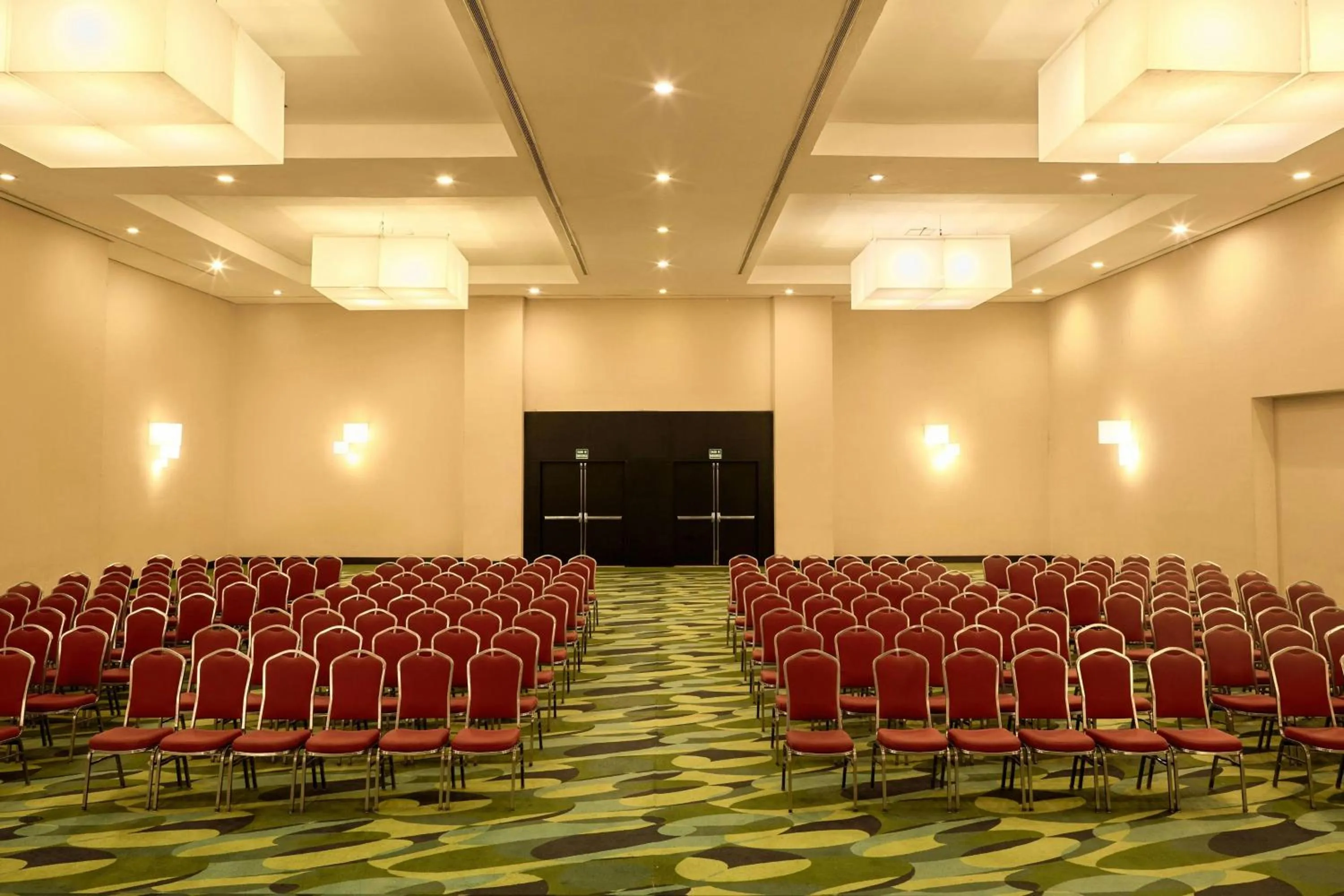 Meeting/conference room in Renaissance Caracas La Castellana Hotel