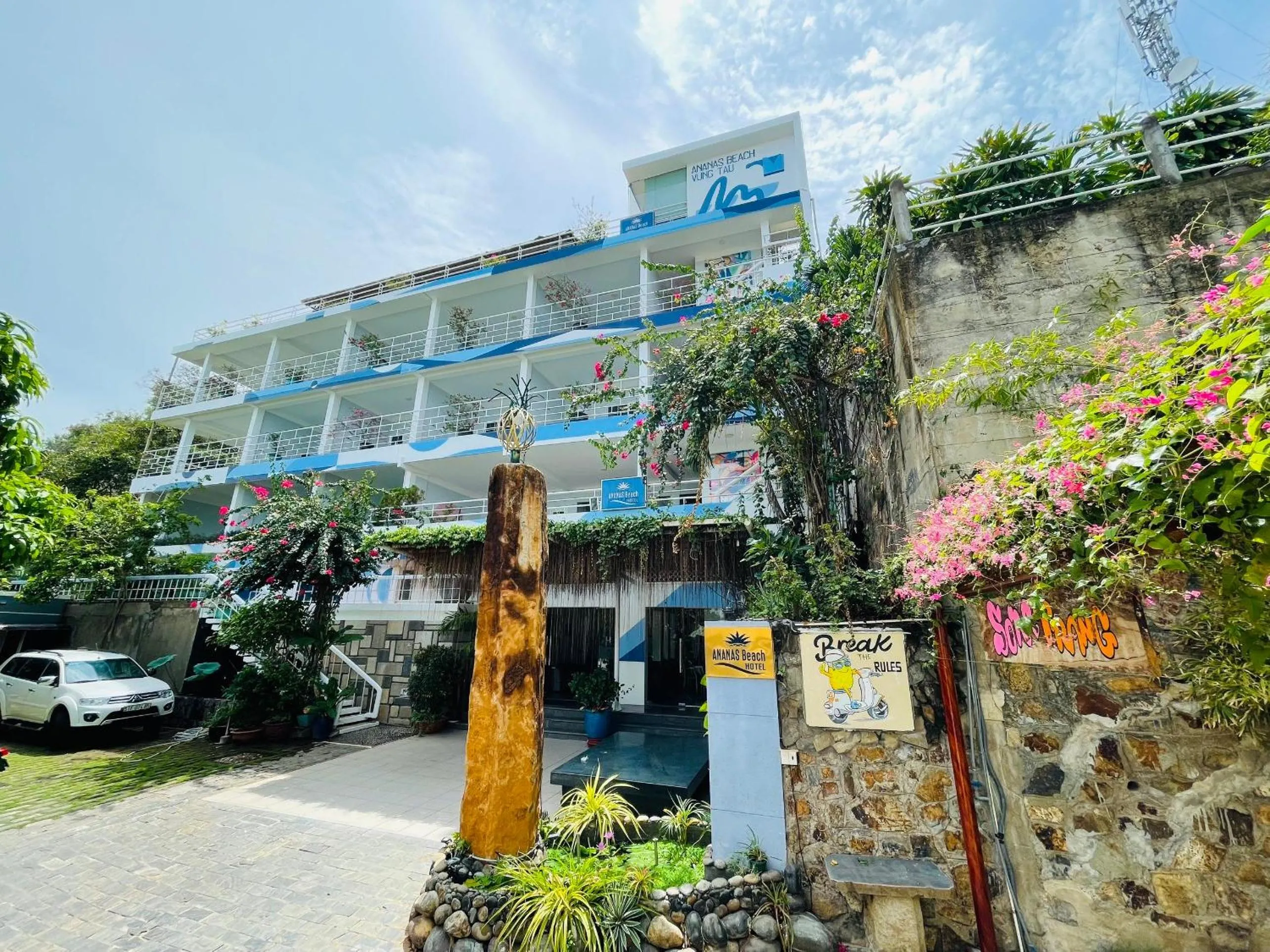 Ananas Beach Hotel