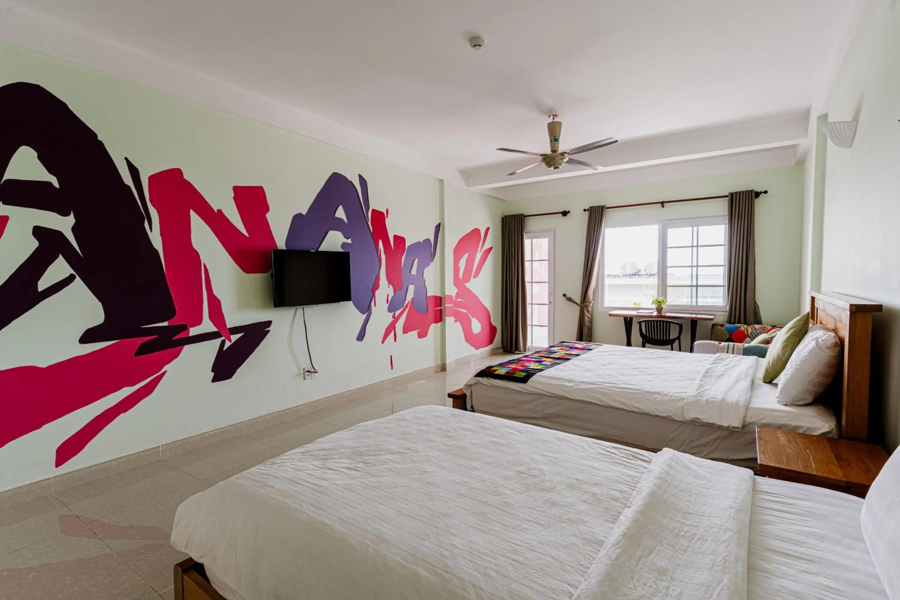 Balcony/Terrace, Bed in Ananas Beach Hotel
