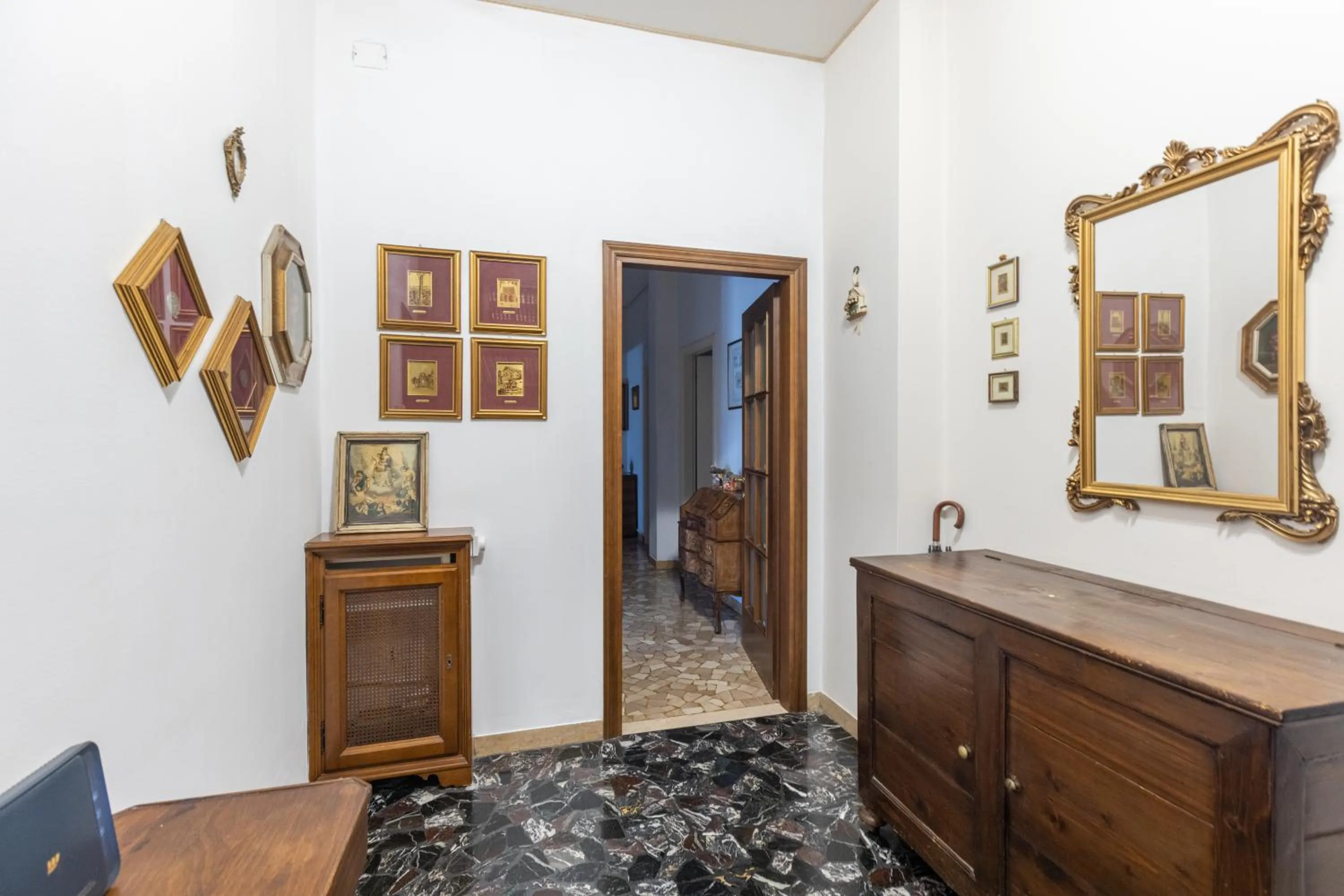 Facade/entrance in Montebello, Bologna by Short Holidays