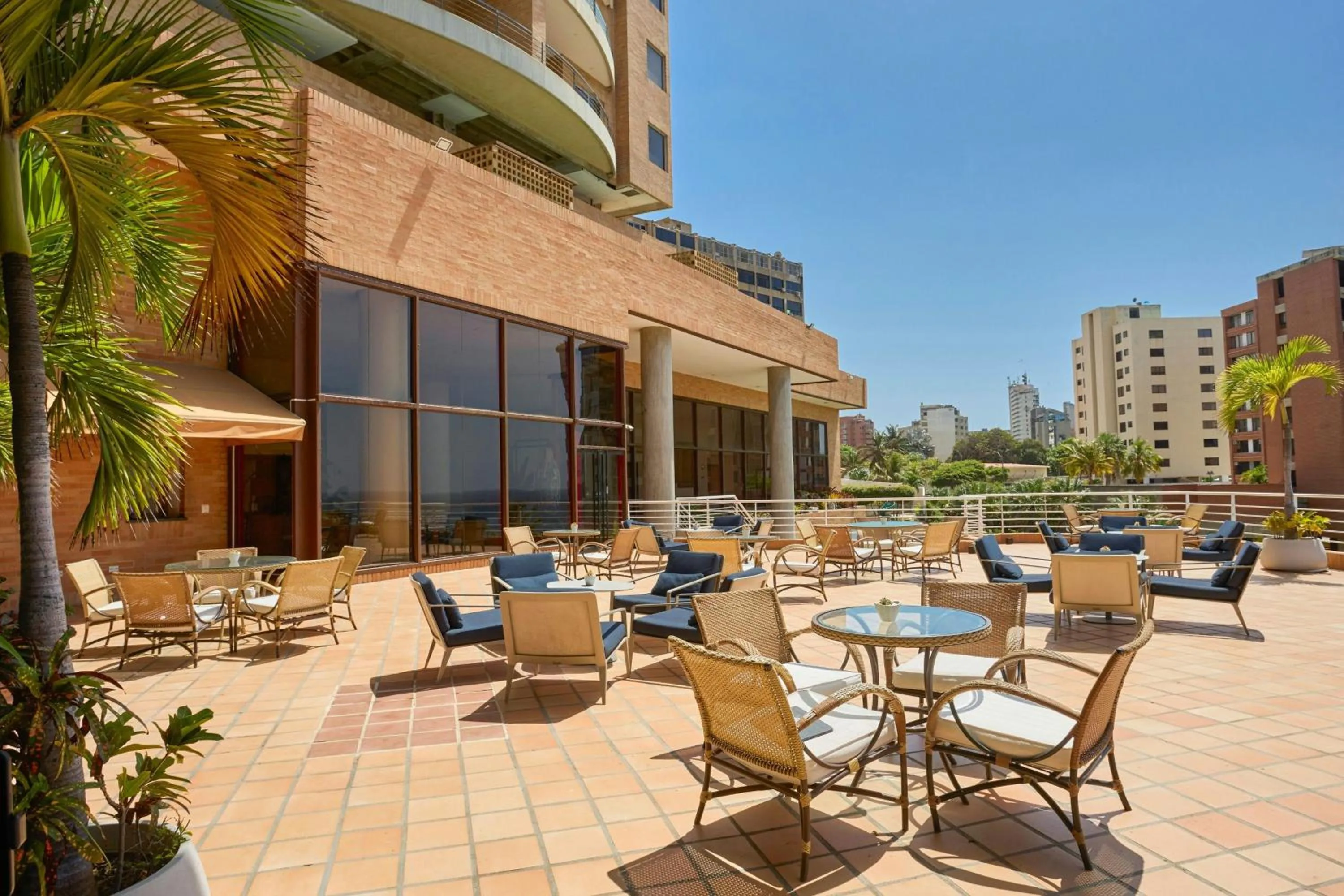 Lounge or bar in Marriott Venezuela Hotel Playa Grande