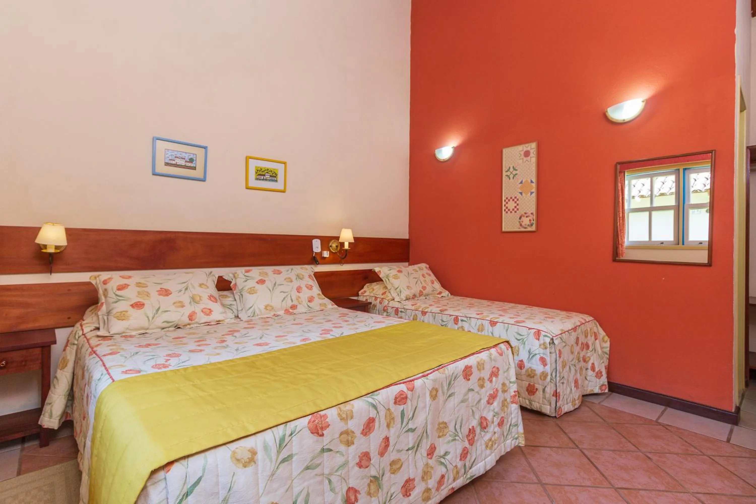 Apartment with Balcony - single occupancy in Villas De Paraty