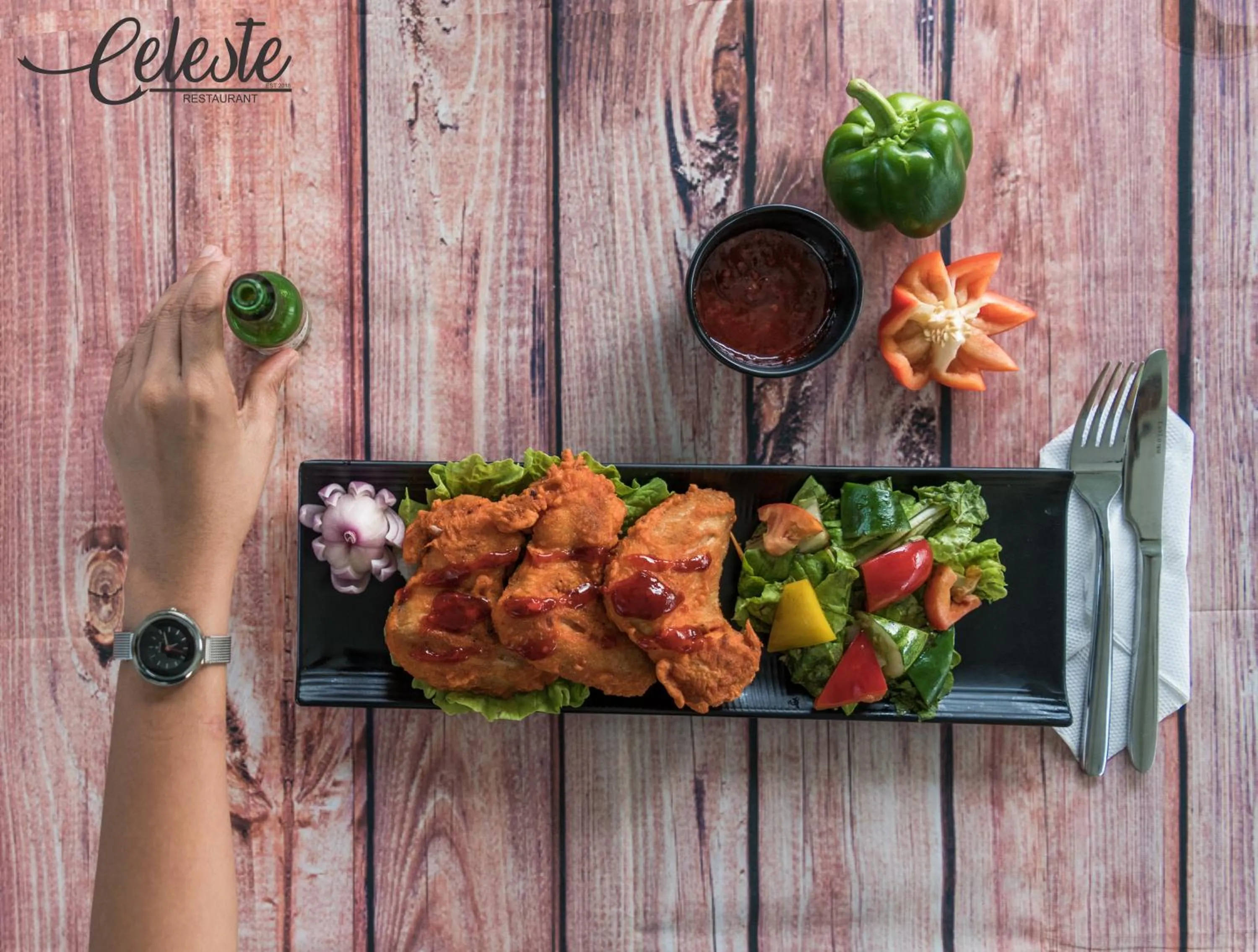 Restaurant/places to eat in Island Home Inn