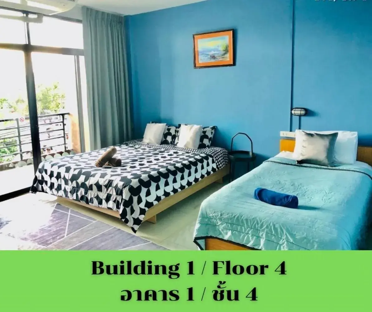 Double or Twin Room with Balcony in HOMEY-Sleepy Don Mueang Airport Hostel Double or Twin Room with Balcony in HOMEY-Sleepy Don Mueang Airport Hostel