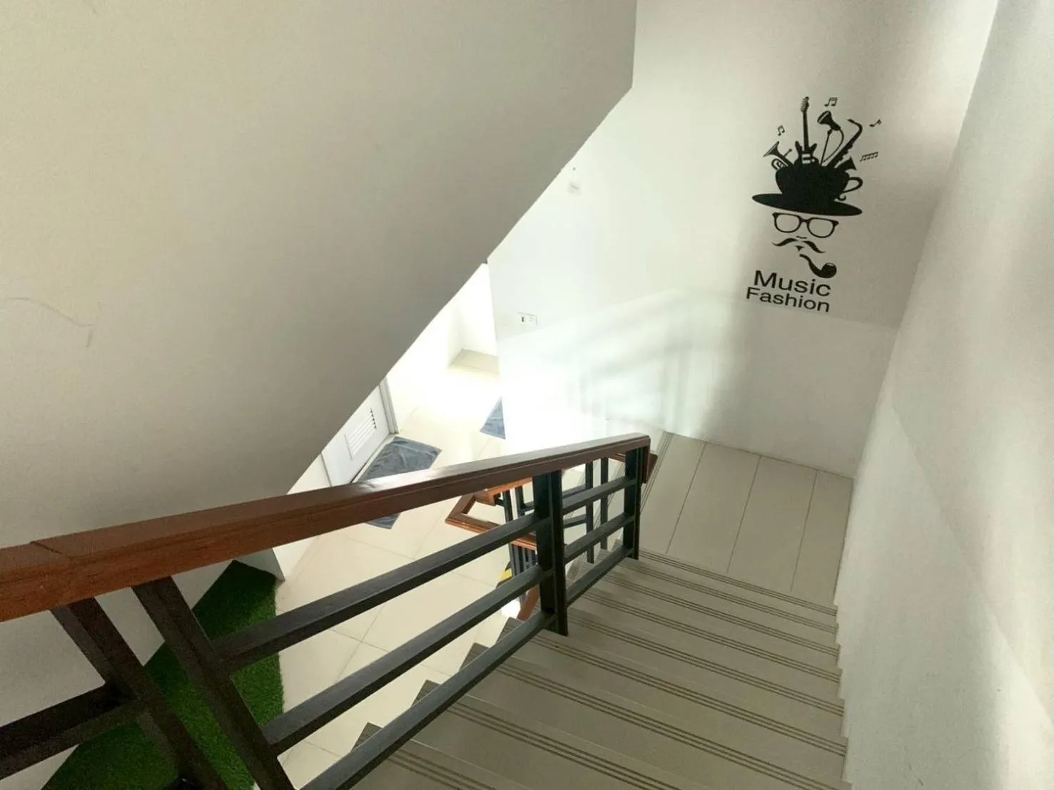 HOMEY-Sleepy Don Mueang Airport Hostel