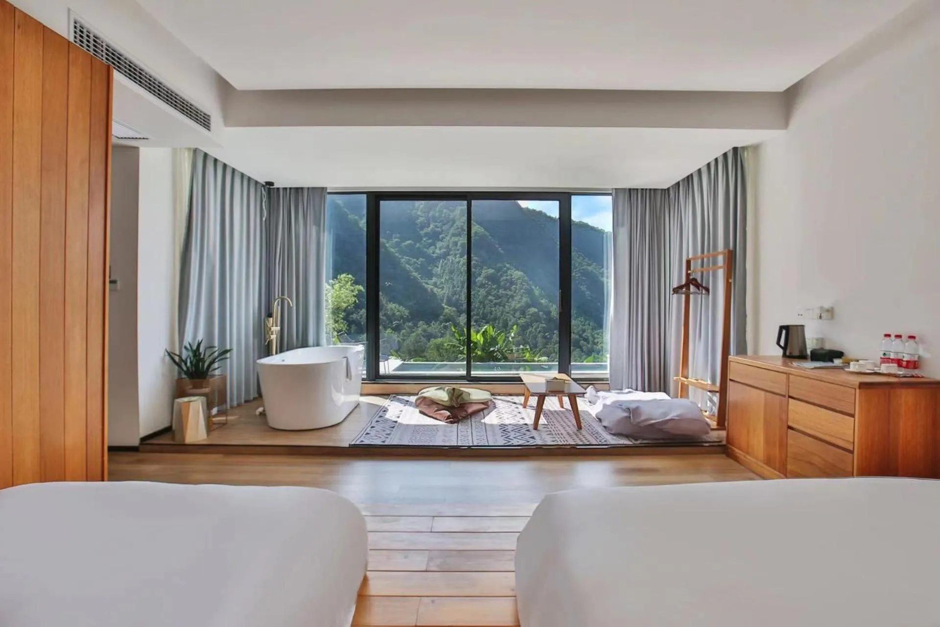 Natural landscape in Purespace