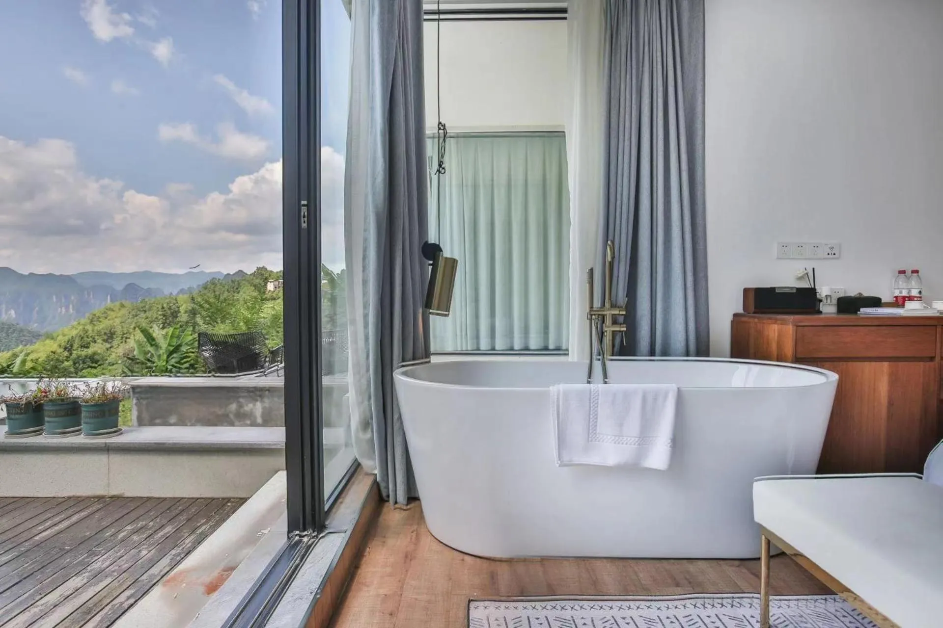 Hot Tub in Purespace