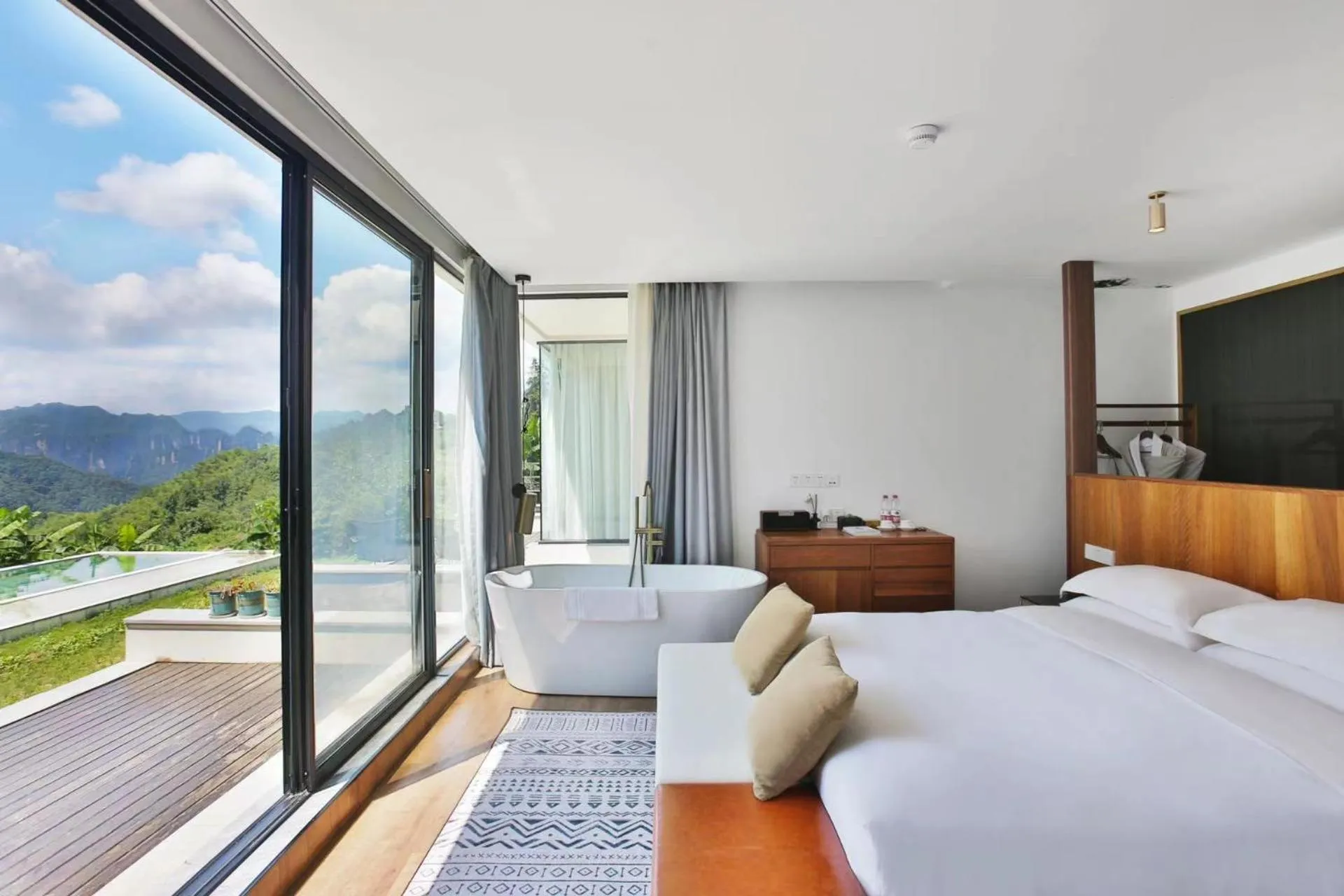 View (from property/room), Bed in Purespace