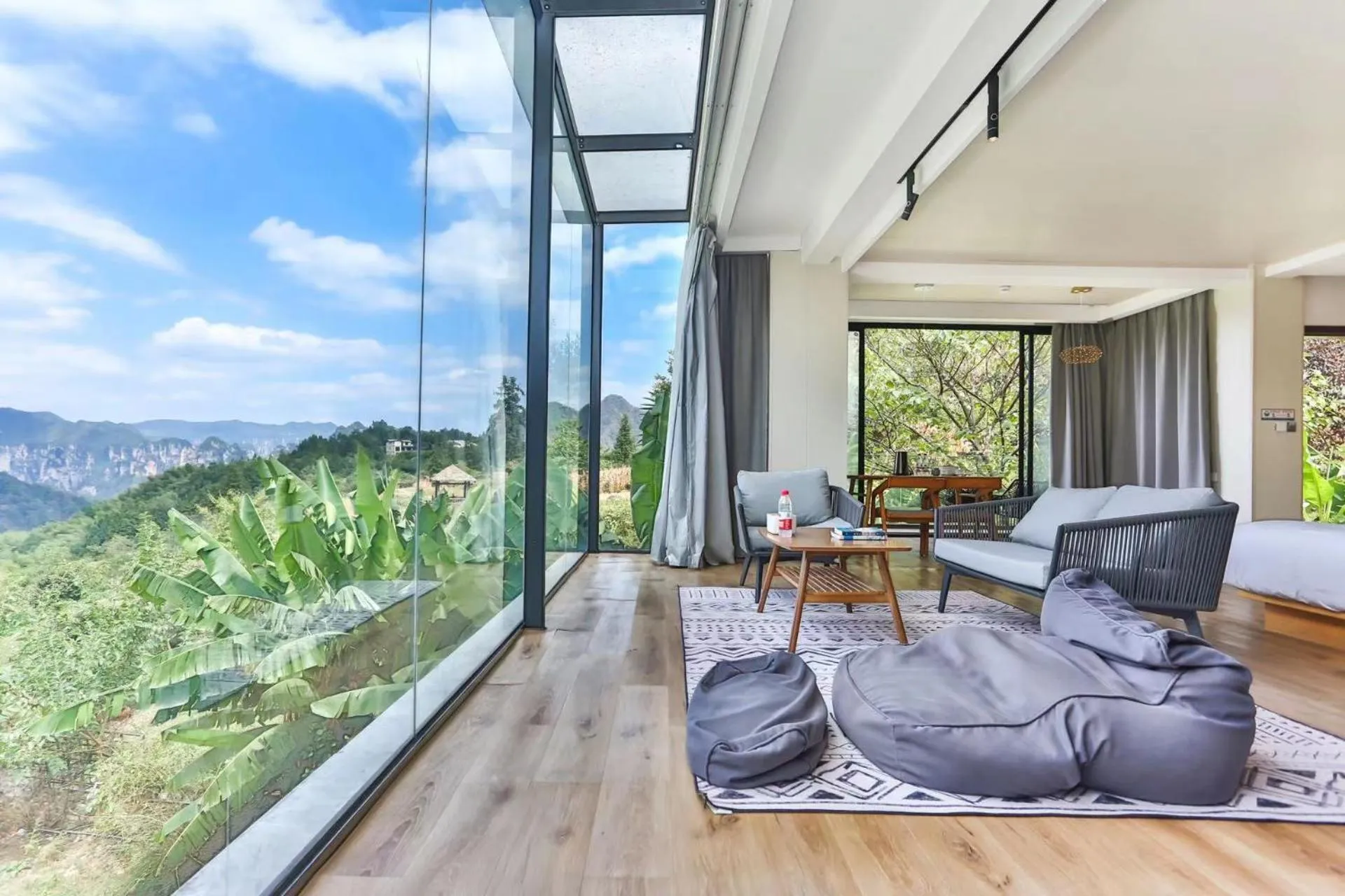 Natural landscape in Purespace