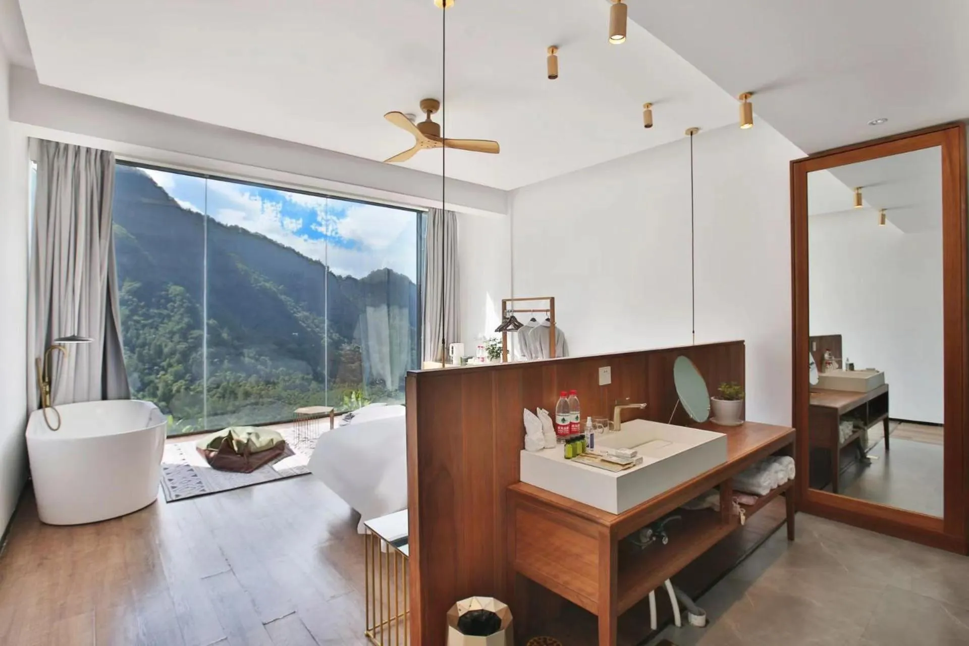 Natural landscape in Purespace