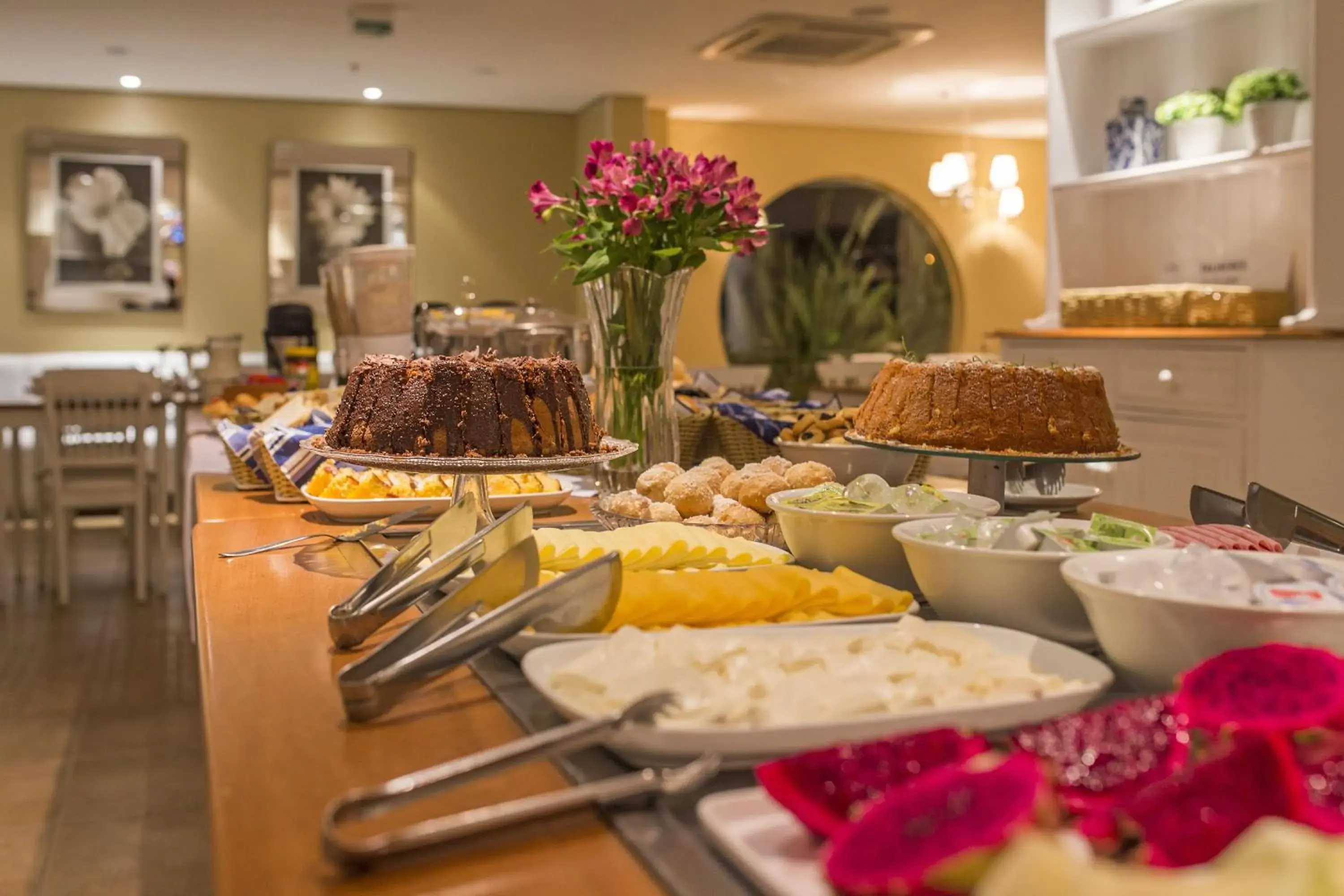 Restaurant/places to eat in Astron Hotel Bauru by Nobile Restaurant/places to eat in Astron Hotel Bauru by Nobile