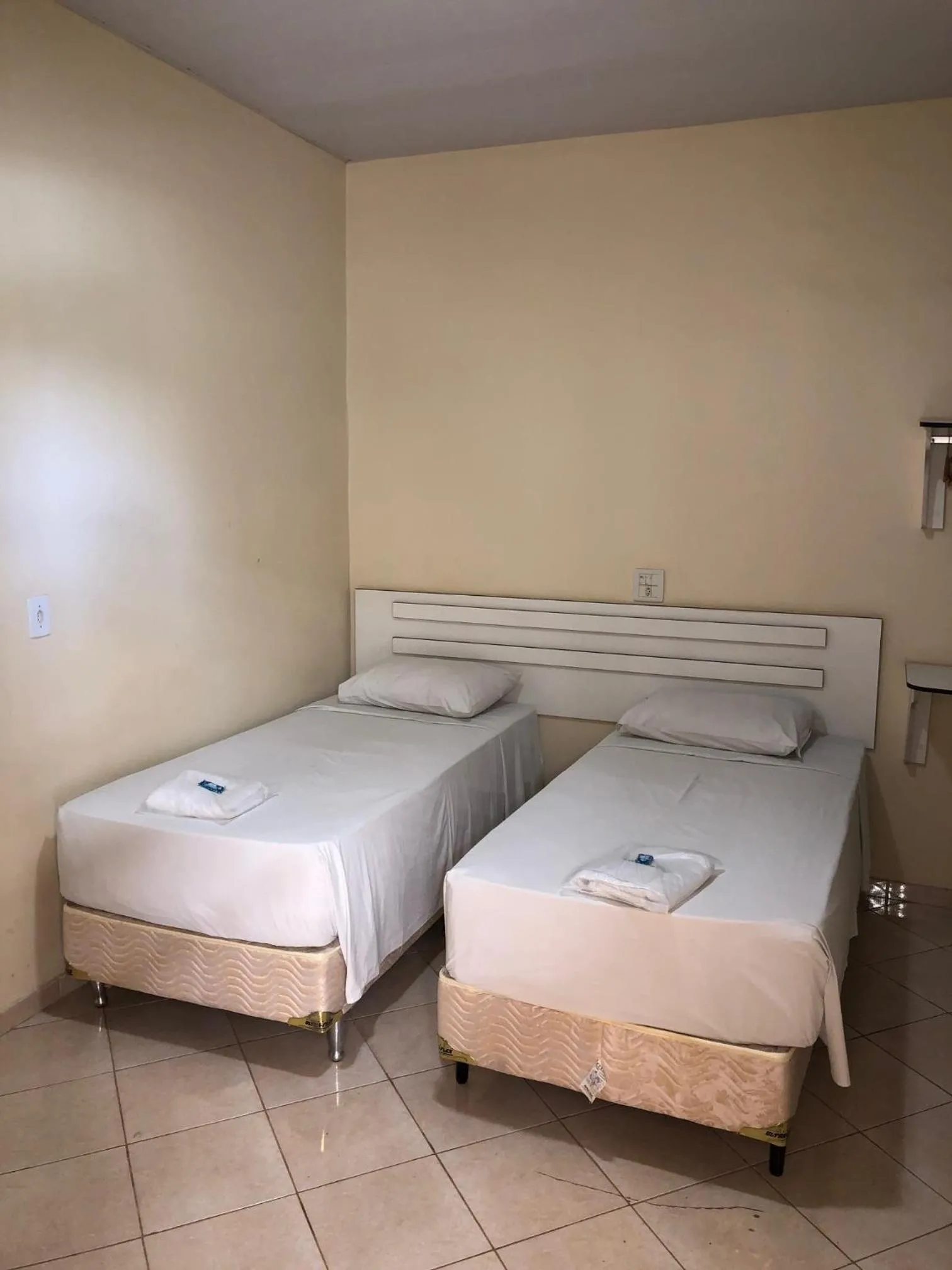 Twin Room in Hotel Graciosa Palace
