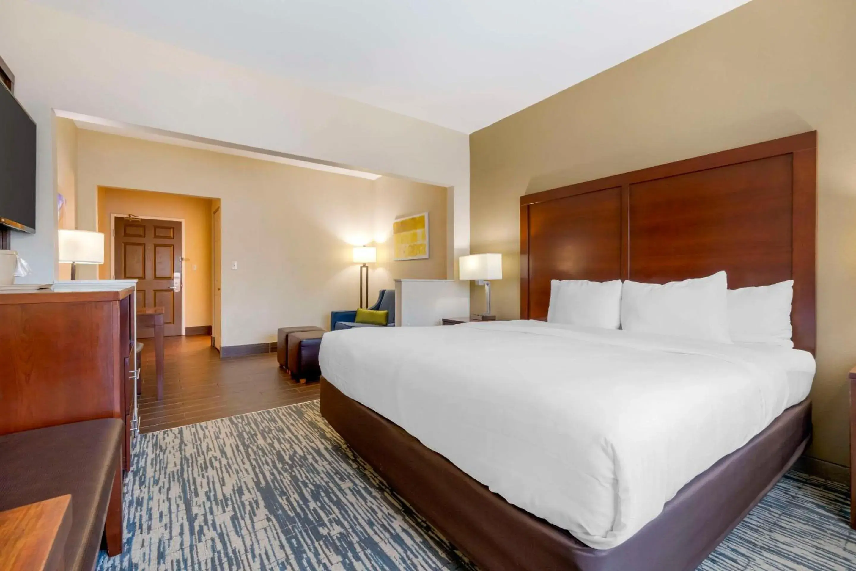 Bedroom, Bed in Comfort Suites Keeneland Bedroom, Bed in Comfort Suites Keeneland