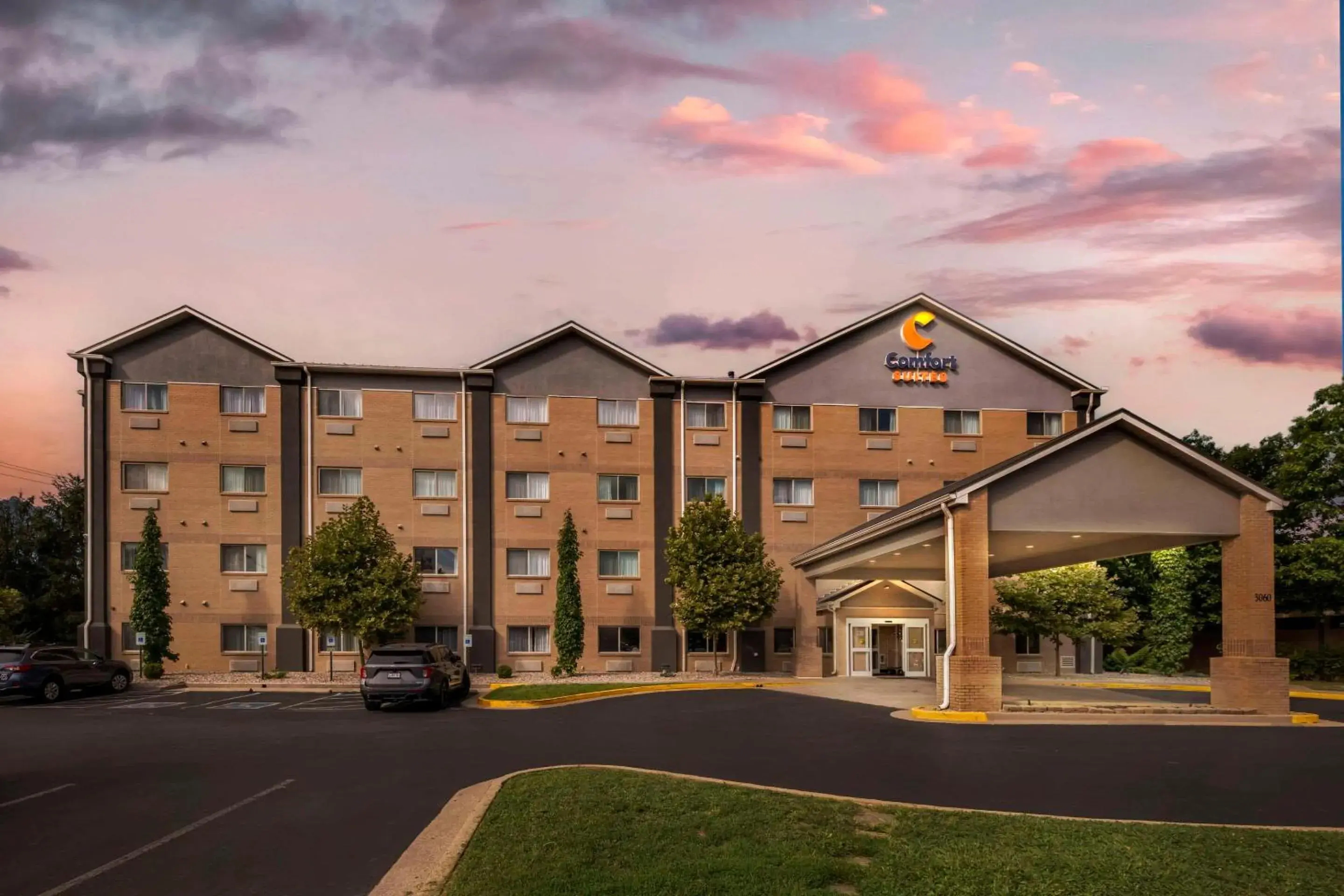 Property building in Comfort Suites Keeneland Property building in Comfort Suites Keeneland