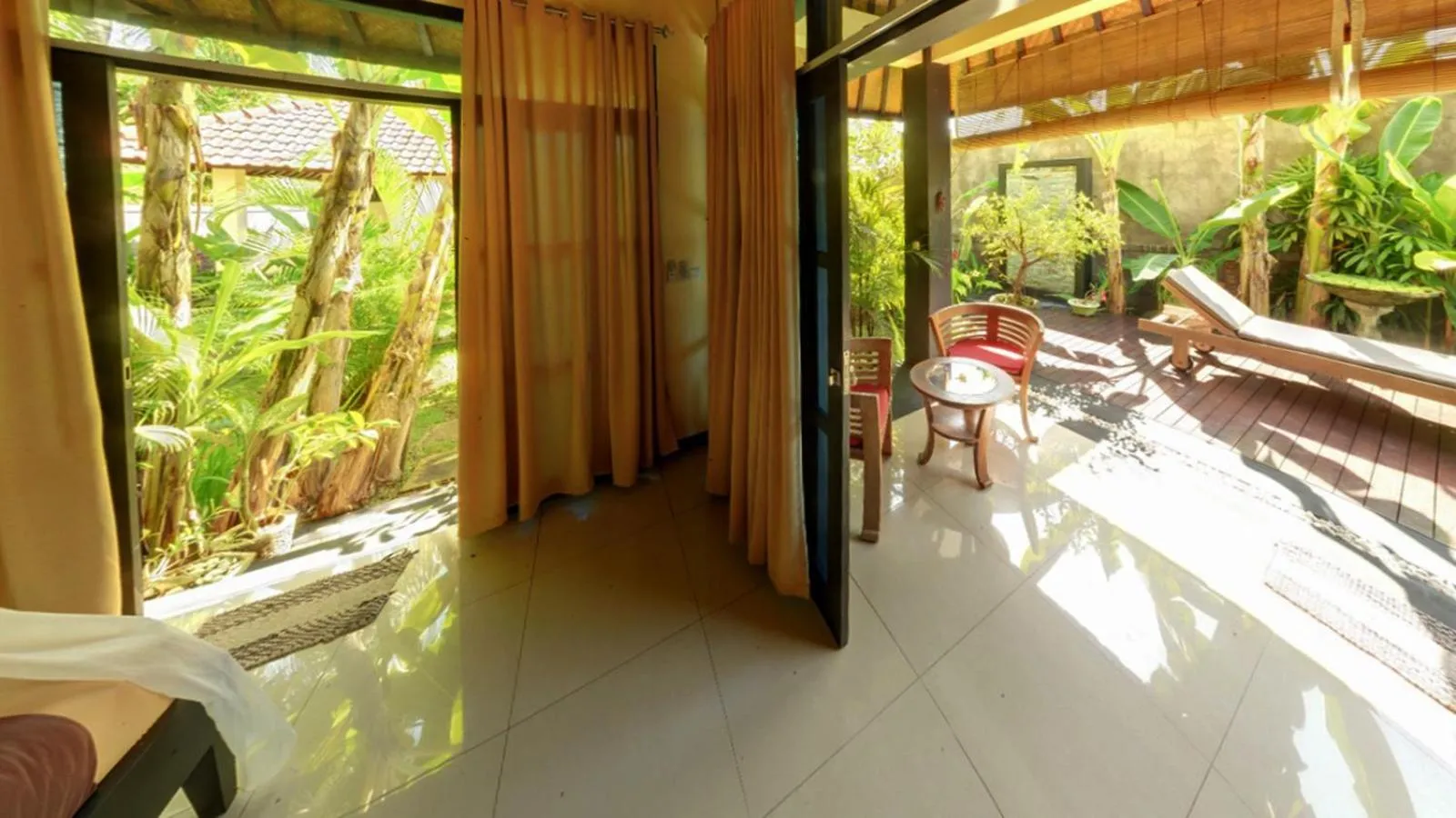 Garden view in Villa Latebra