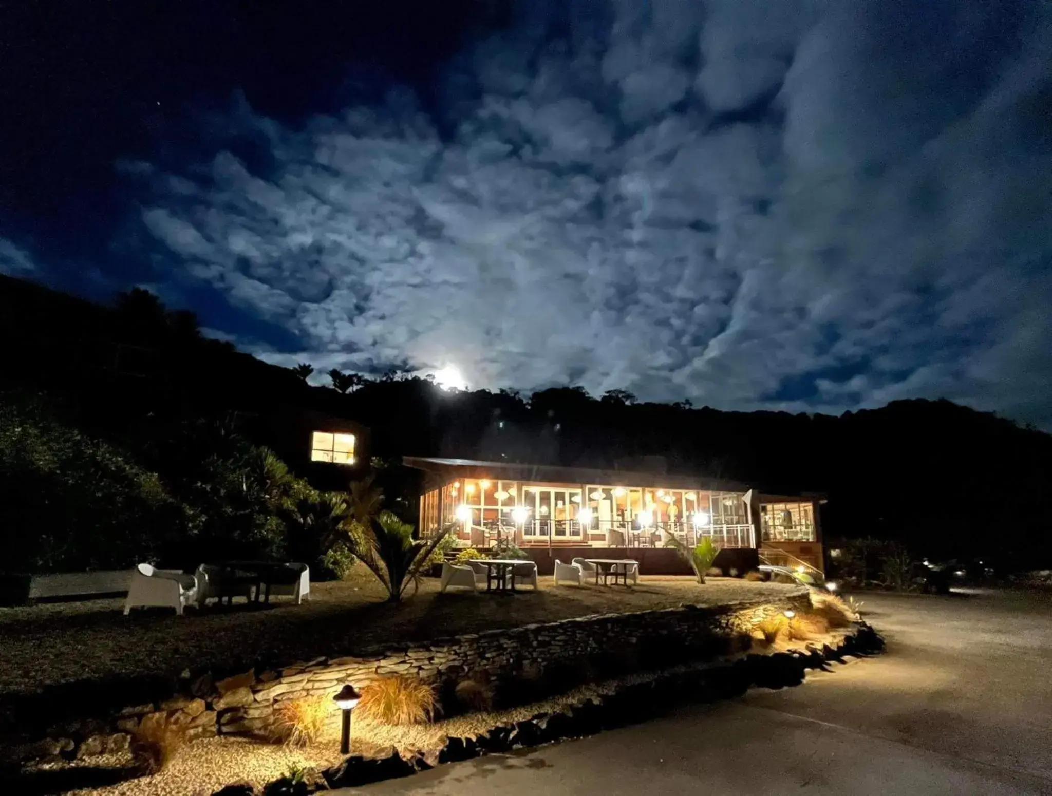 Property building in Scenic Hotel Punakaiki Property building in Scenic Hotel Punakaiki