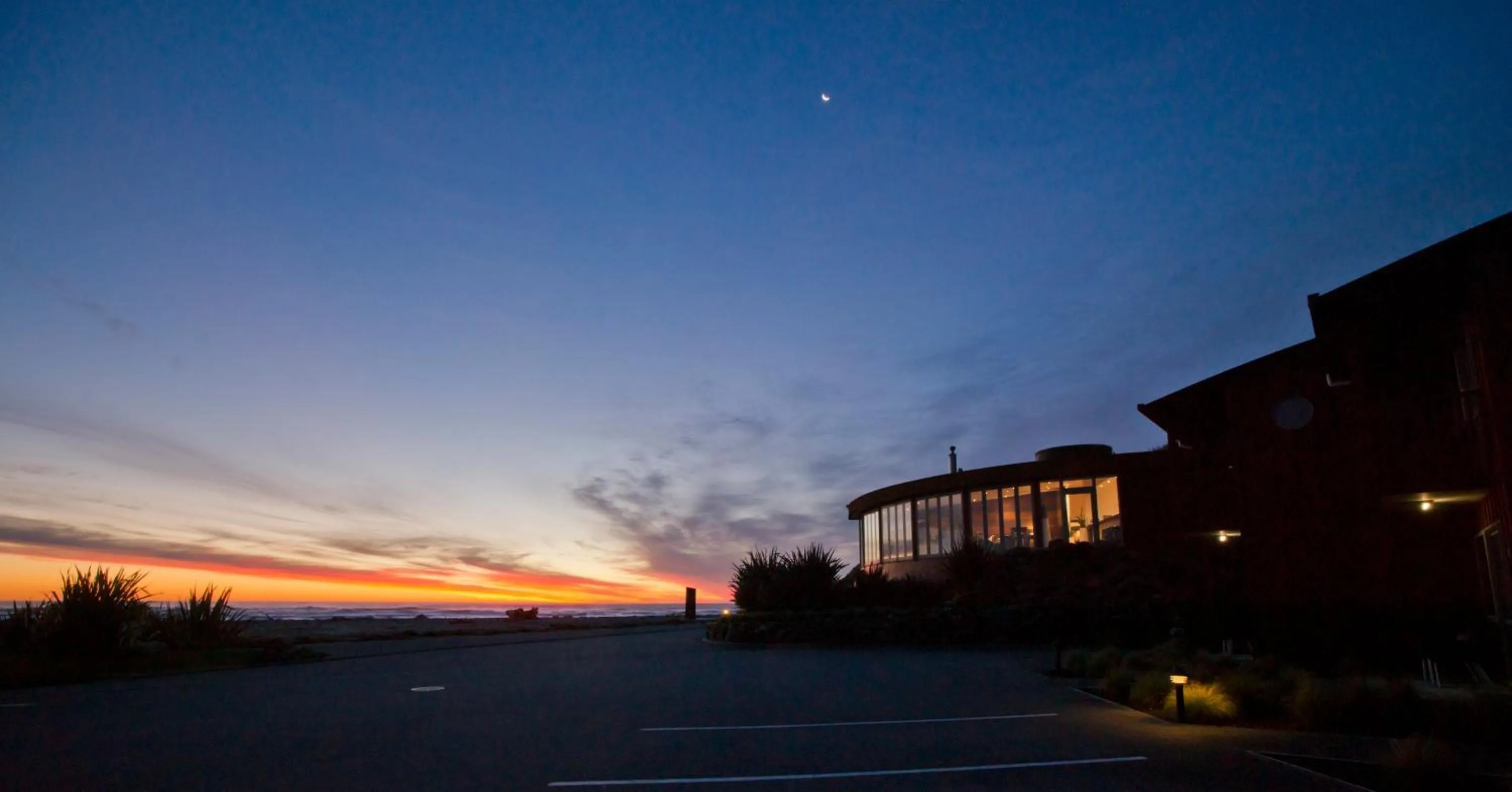 Facade/entrance in Scenic Hotel Punakaiki