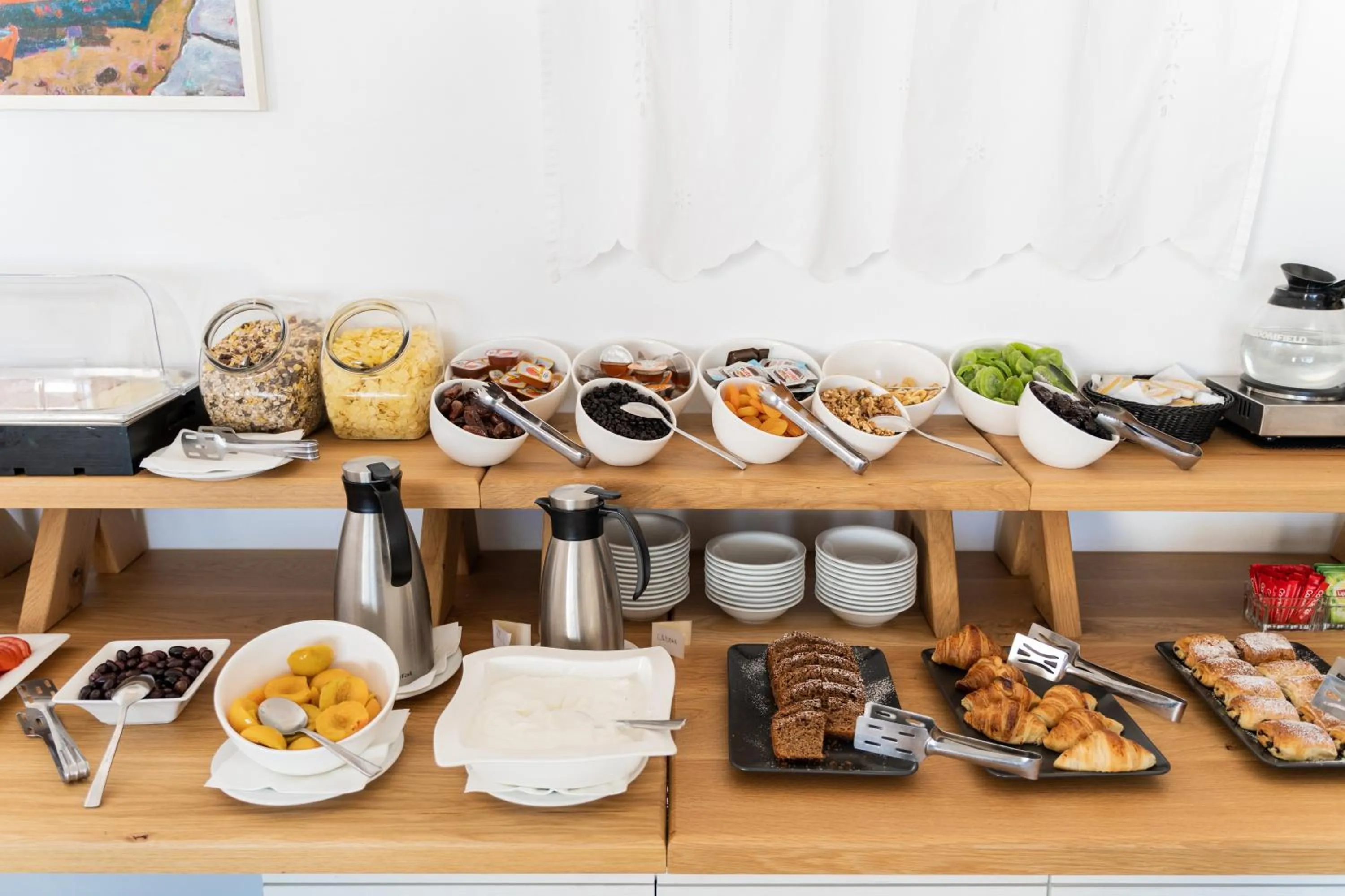 Breakfast in Rhenia Hotel