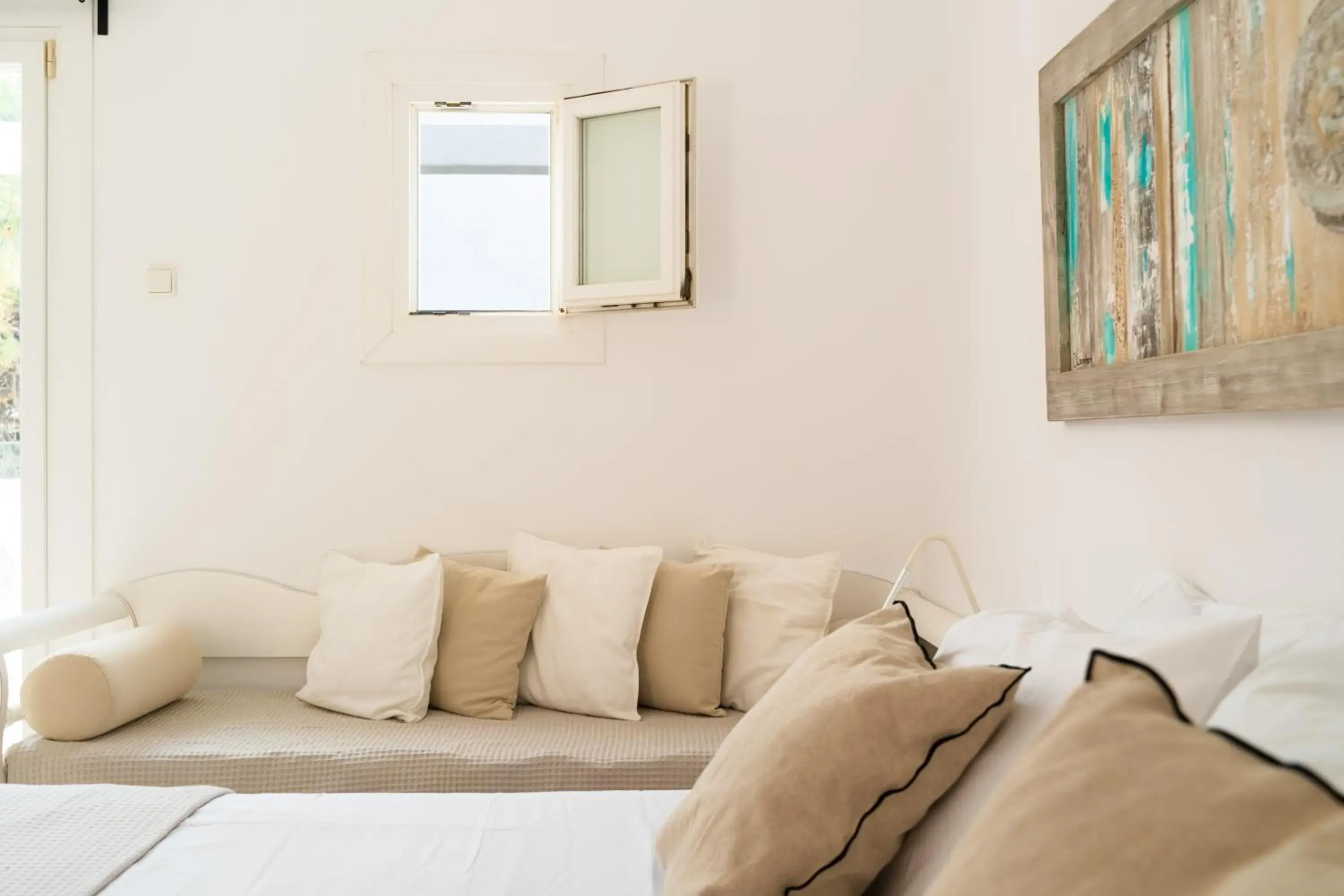 Bed in Rhenia Hotel Bed in Rhenia Hotel