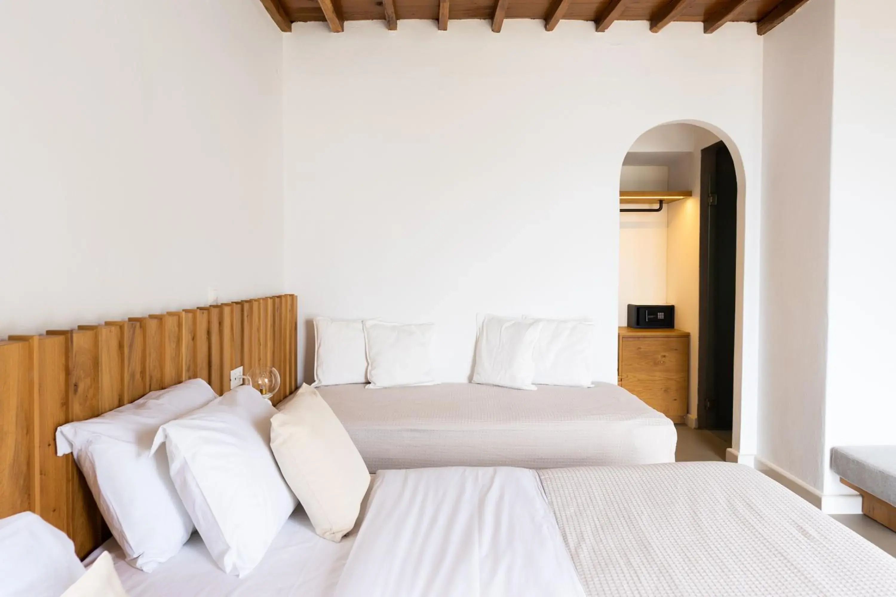 Bed in Rhenia Hotel Bed in Rhenia Hotel