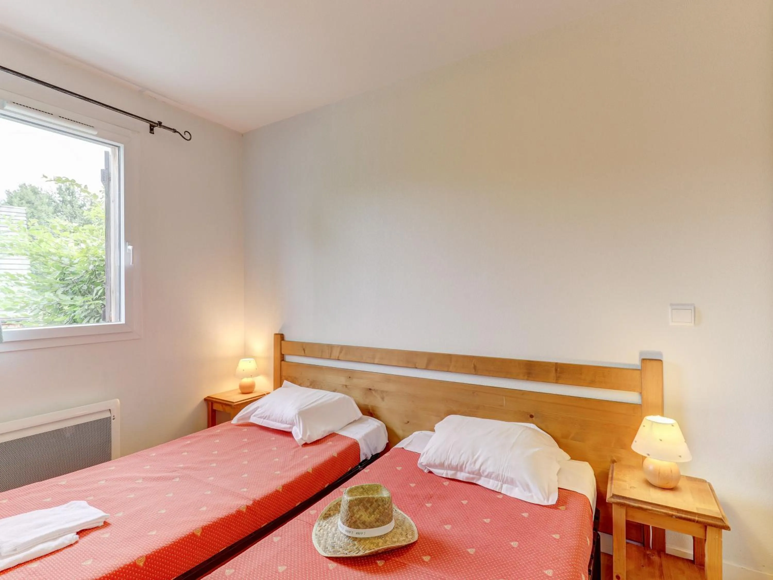 Bedroom, Bed in Vacancéole - Residence le Domaine du Bosquet