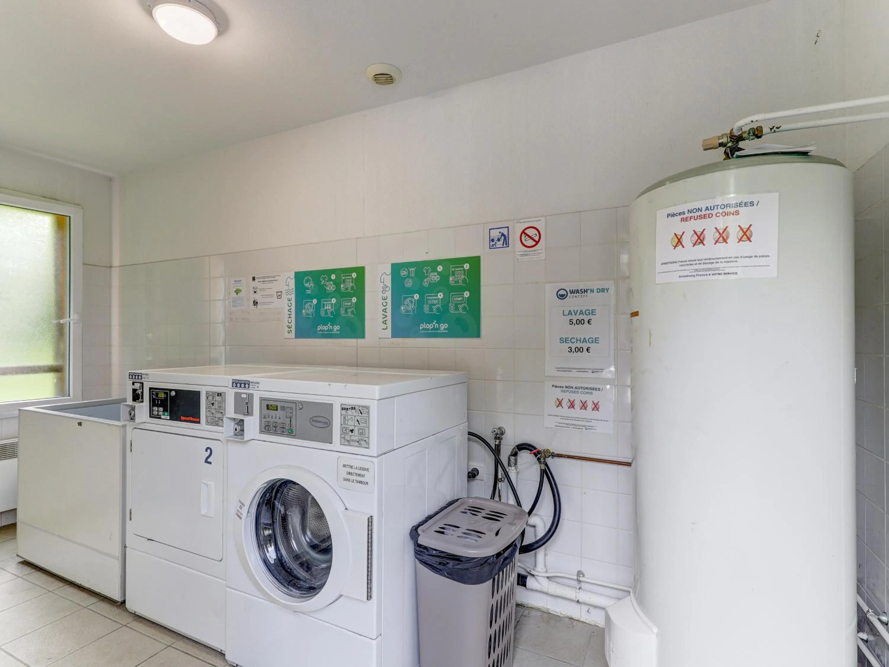 washing machine in Vacancéole - Residence le Domaine du Bosquet