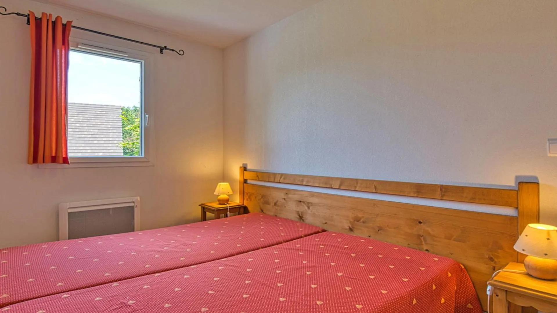 Bedroom, Bed in Vacancéole - Residence le Domaine du Bosquet