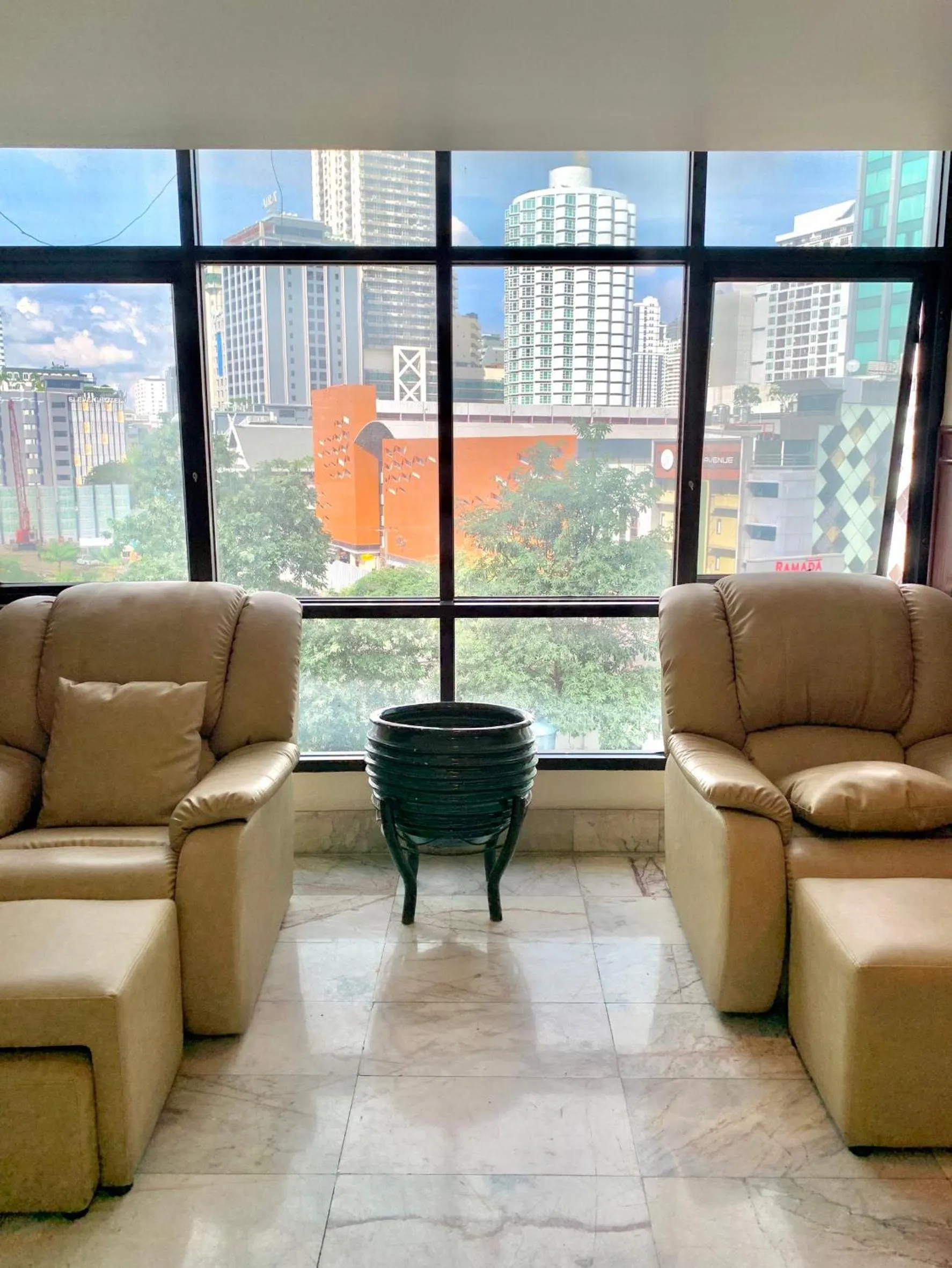 Area and facilities in City Lodge Bangkok