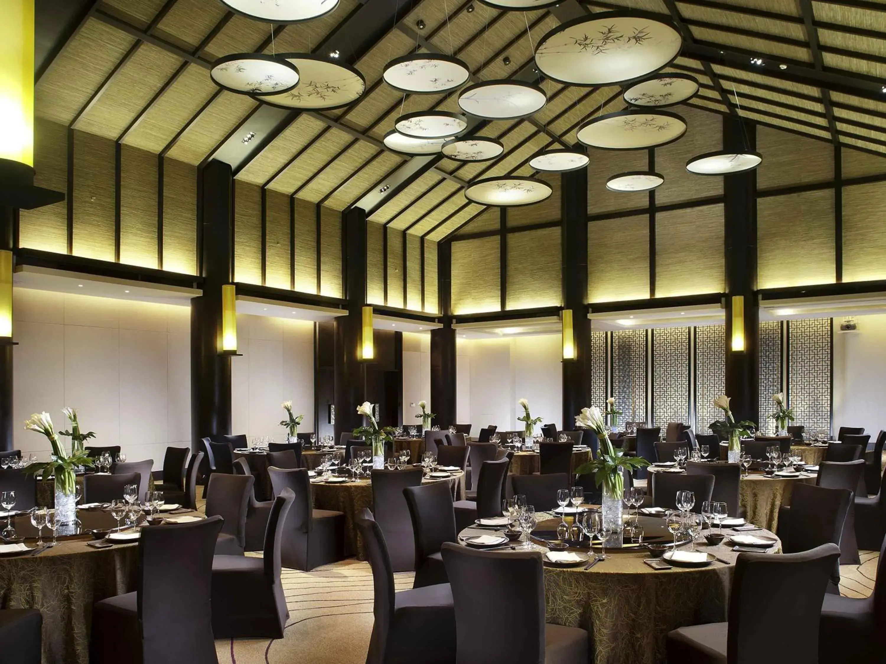 Restaurant/places to eat in Pullman Lijiang Resort & Spa Restaurant/places to eat in Pullman Lijiang Resort & Spa