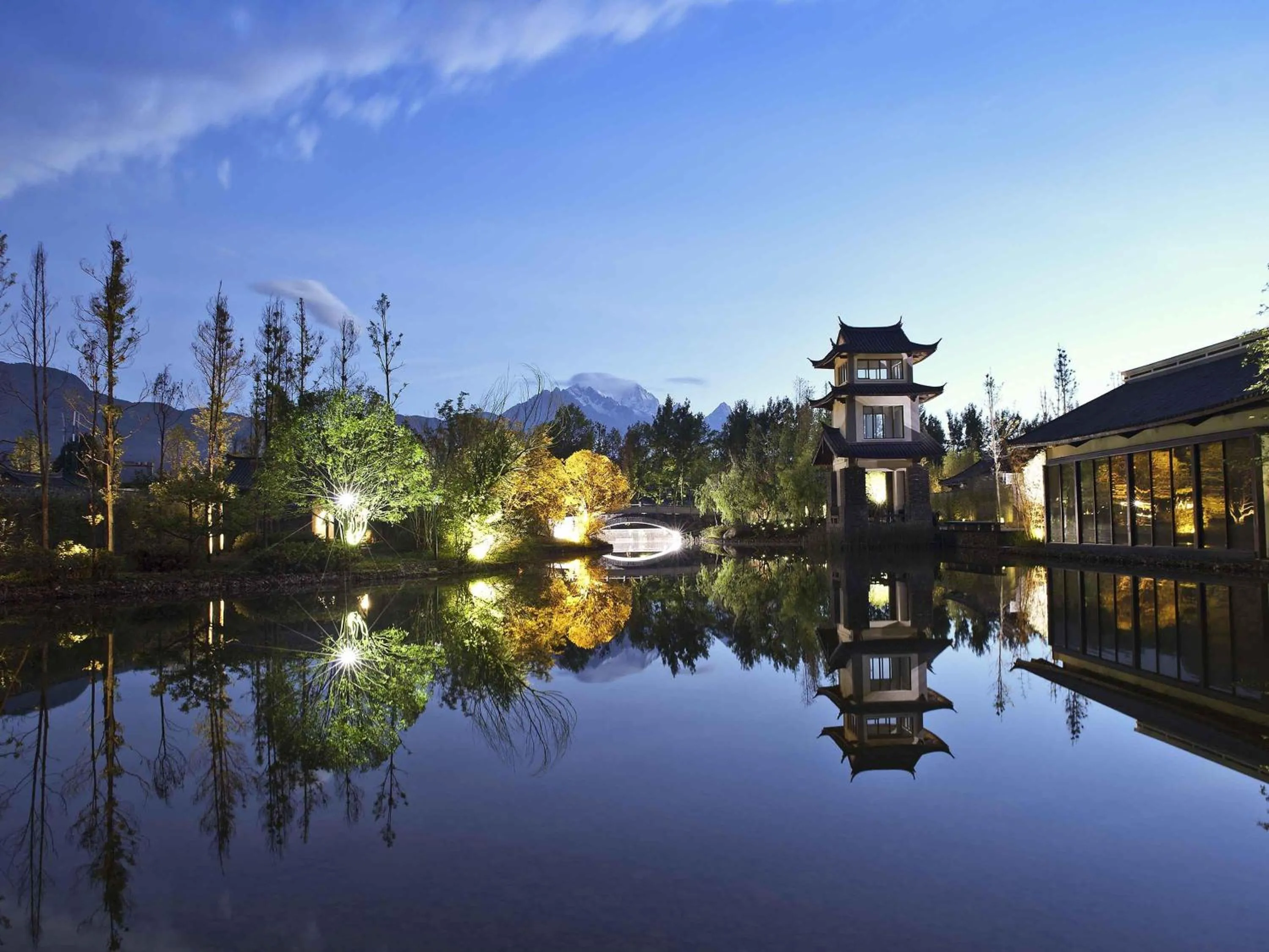 Property building in Pullman Lijiang Resort &amp; Spa