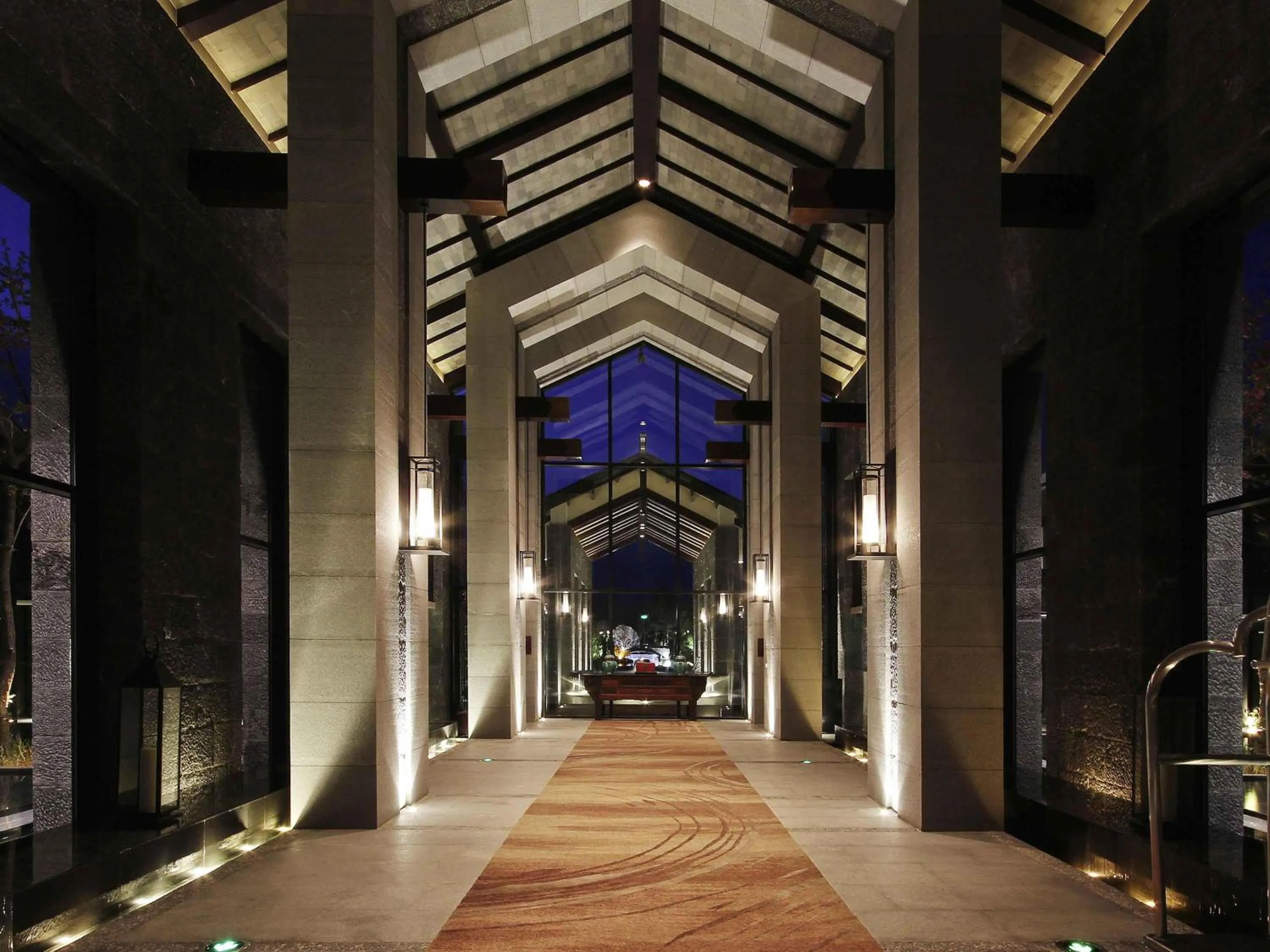 Property building in Pullman Lijiang Resort &amp; Spa