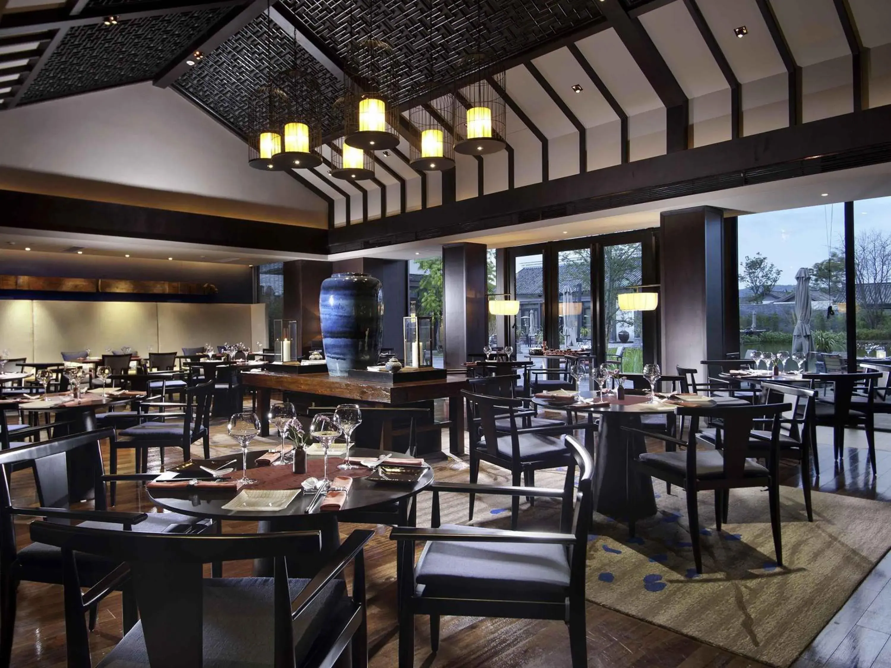 Restaurant/places to eat in Pullman Lijiang Resort & Spa Restaurant/places to eat in Pullman Lijiang Resort & Spa