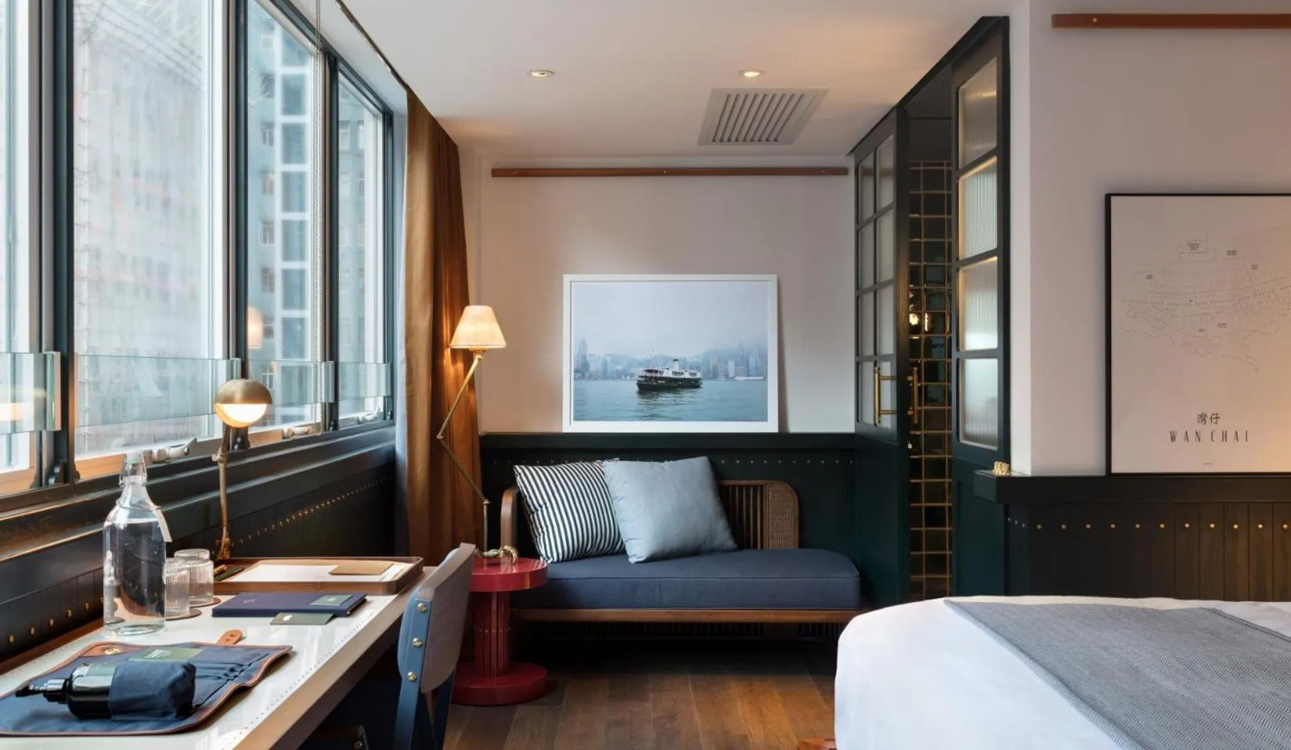 Seating area, Bed in The Fleming Hong Kong
