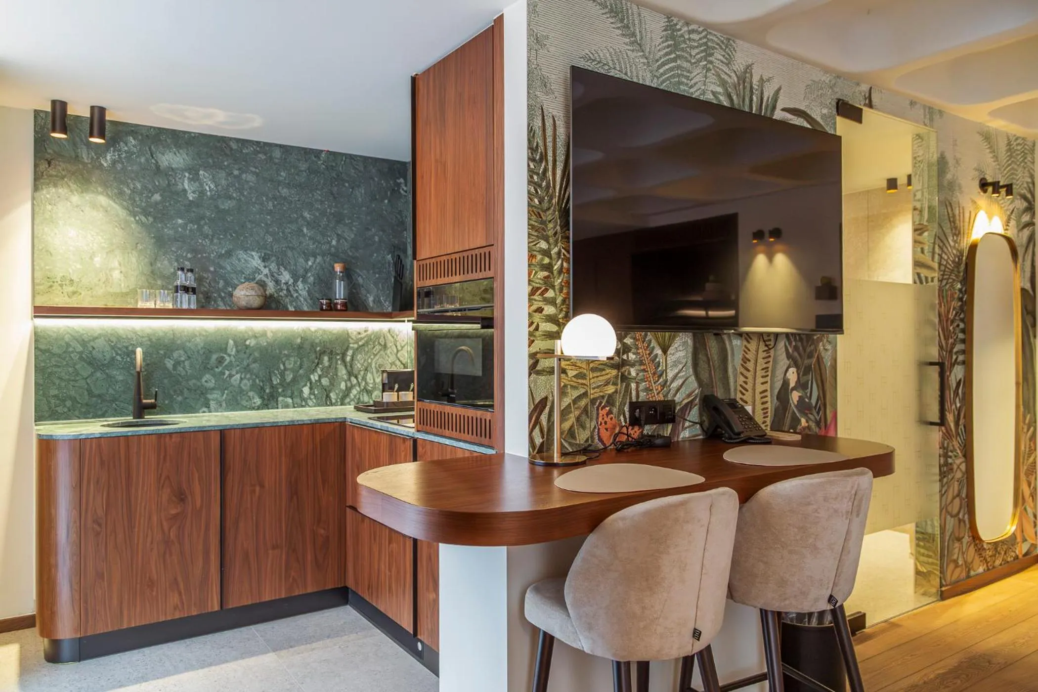 Coffee/tea facilities in HasHotel