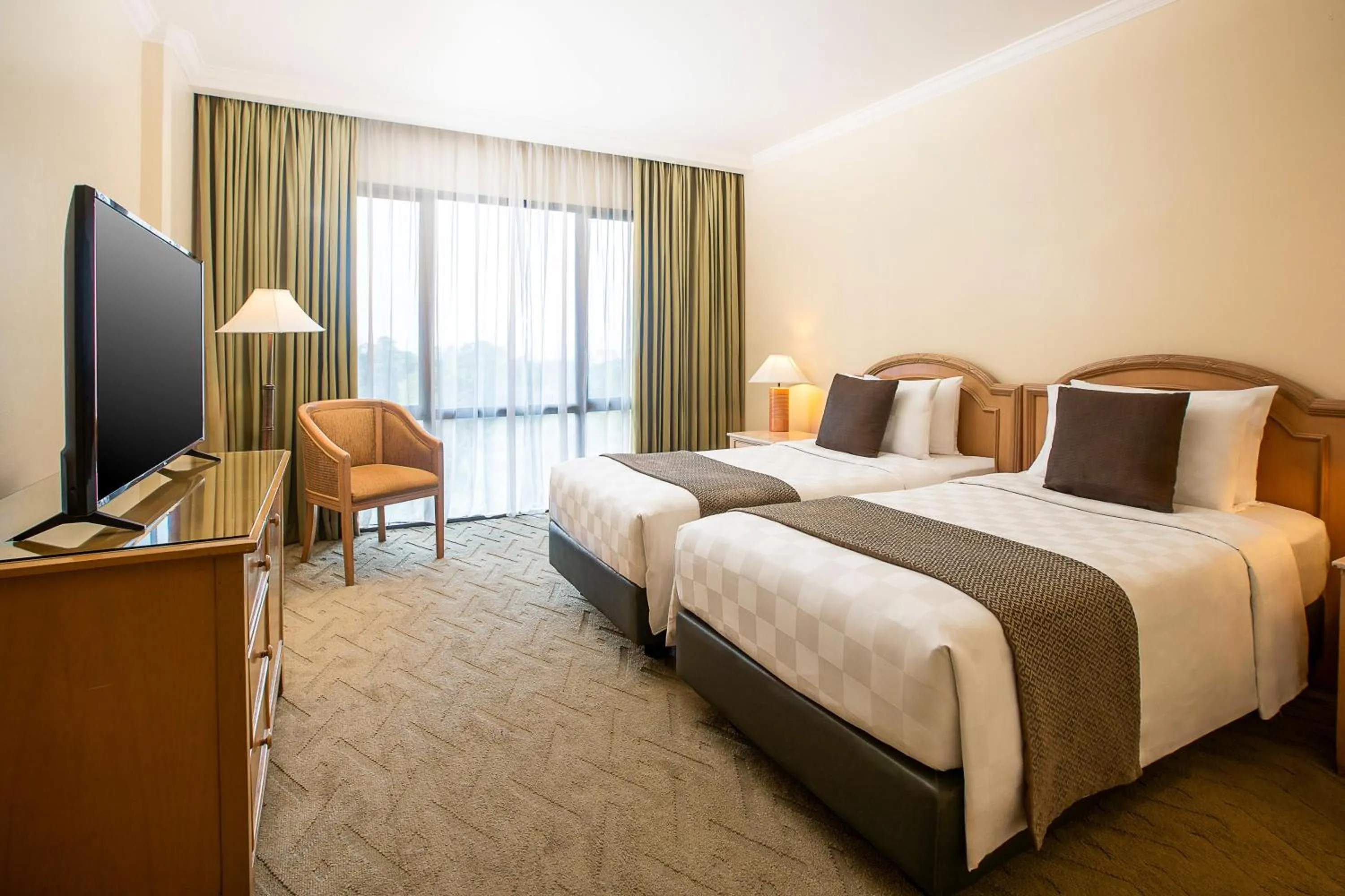 Bed in Aryaduta Lippo Village