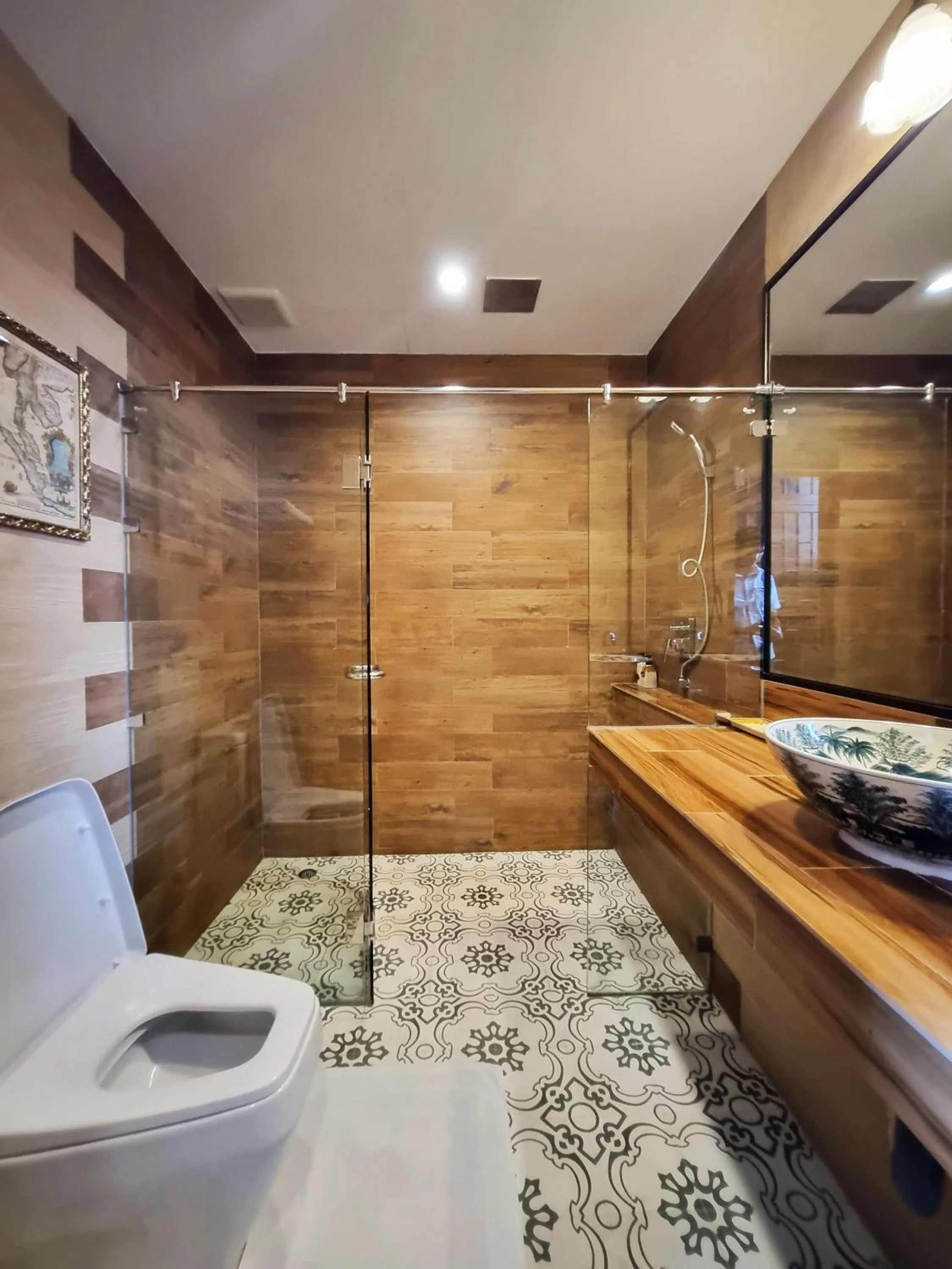 Bathroom in Focal Local Bed & Breakfast