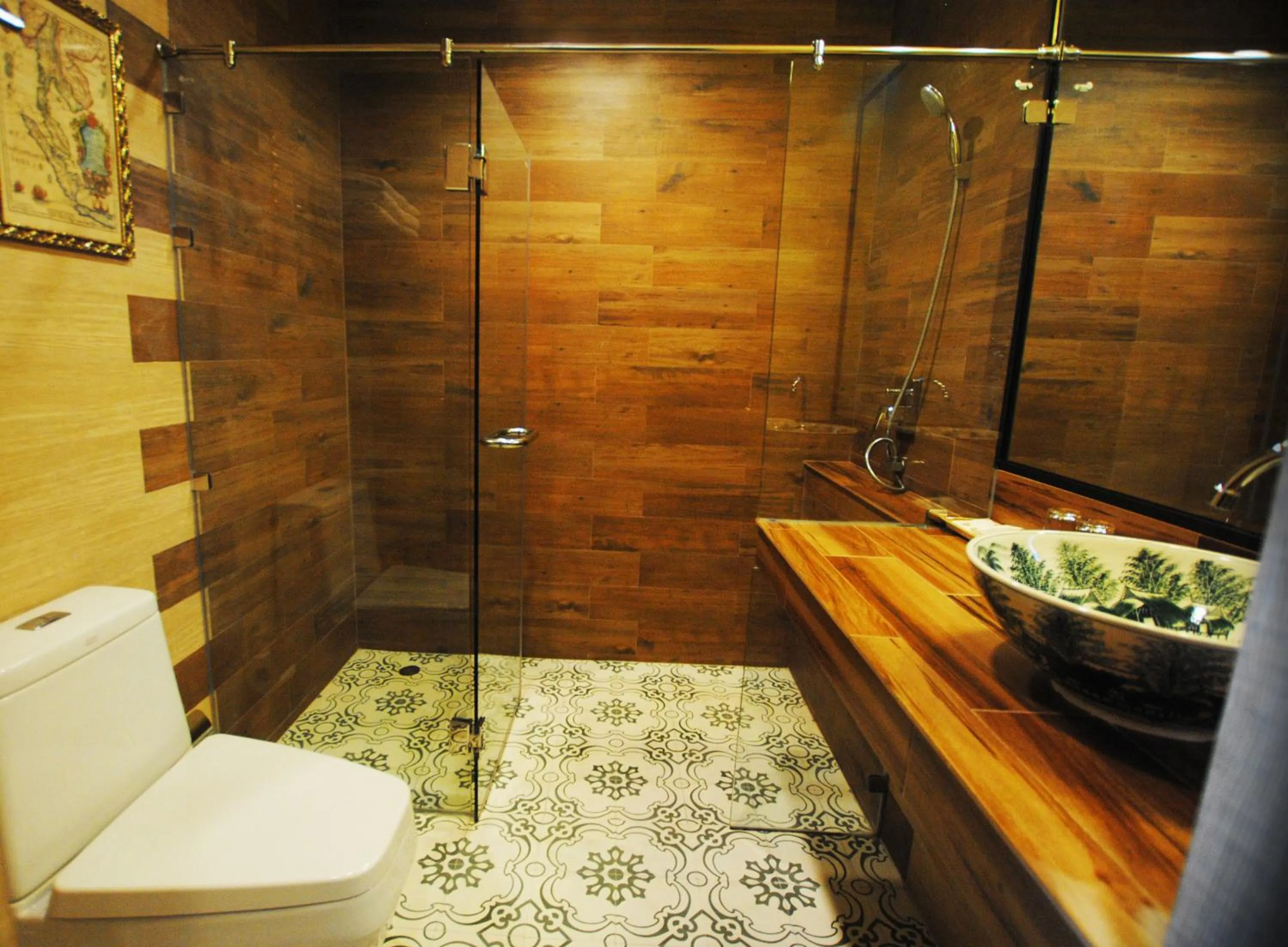 Bathroom in Focal Local Bed & Breakfast