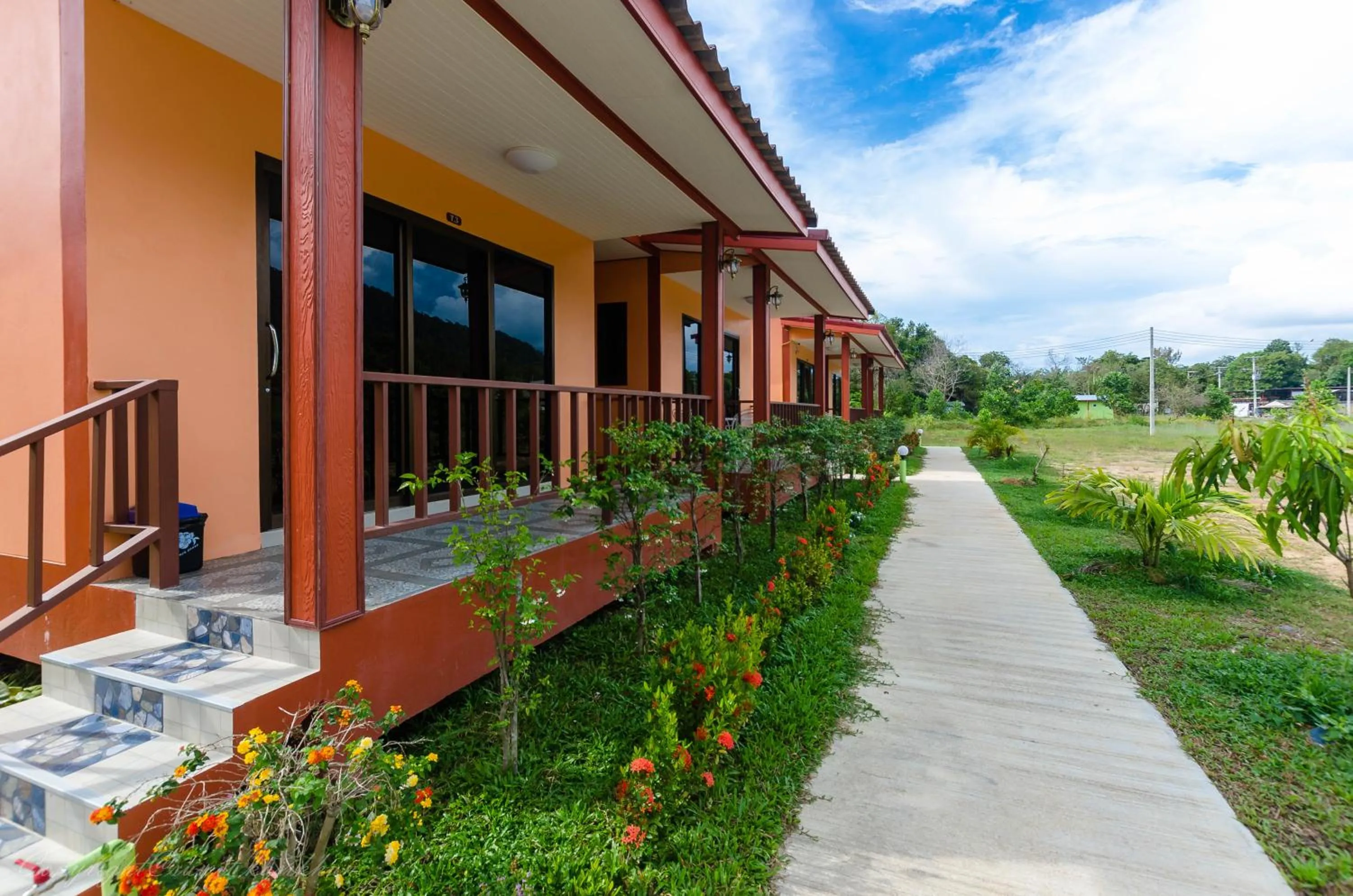 Toongyoong Longbeach Resort SHA Plus