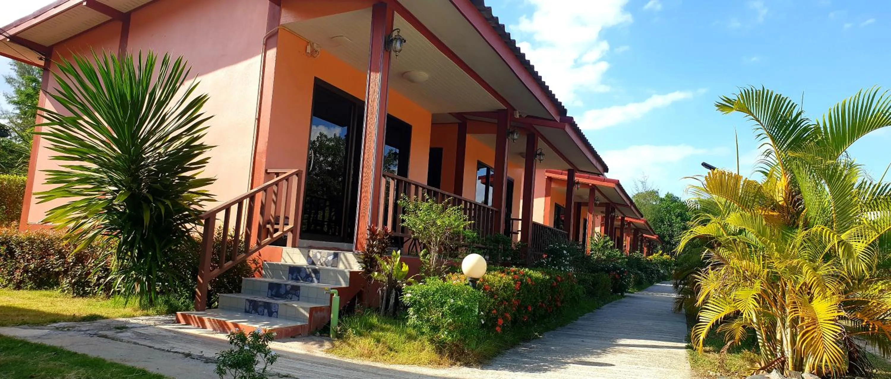 Toongyoong Longbeach Resort SHA Plus