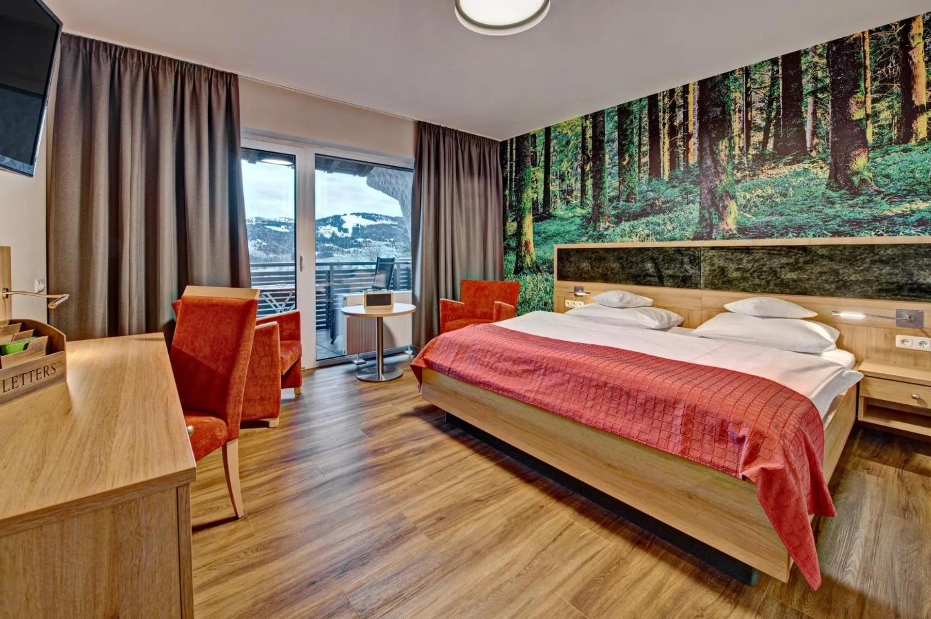 Photo of the whole room, Bed in Allgäuer Panoramahotel