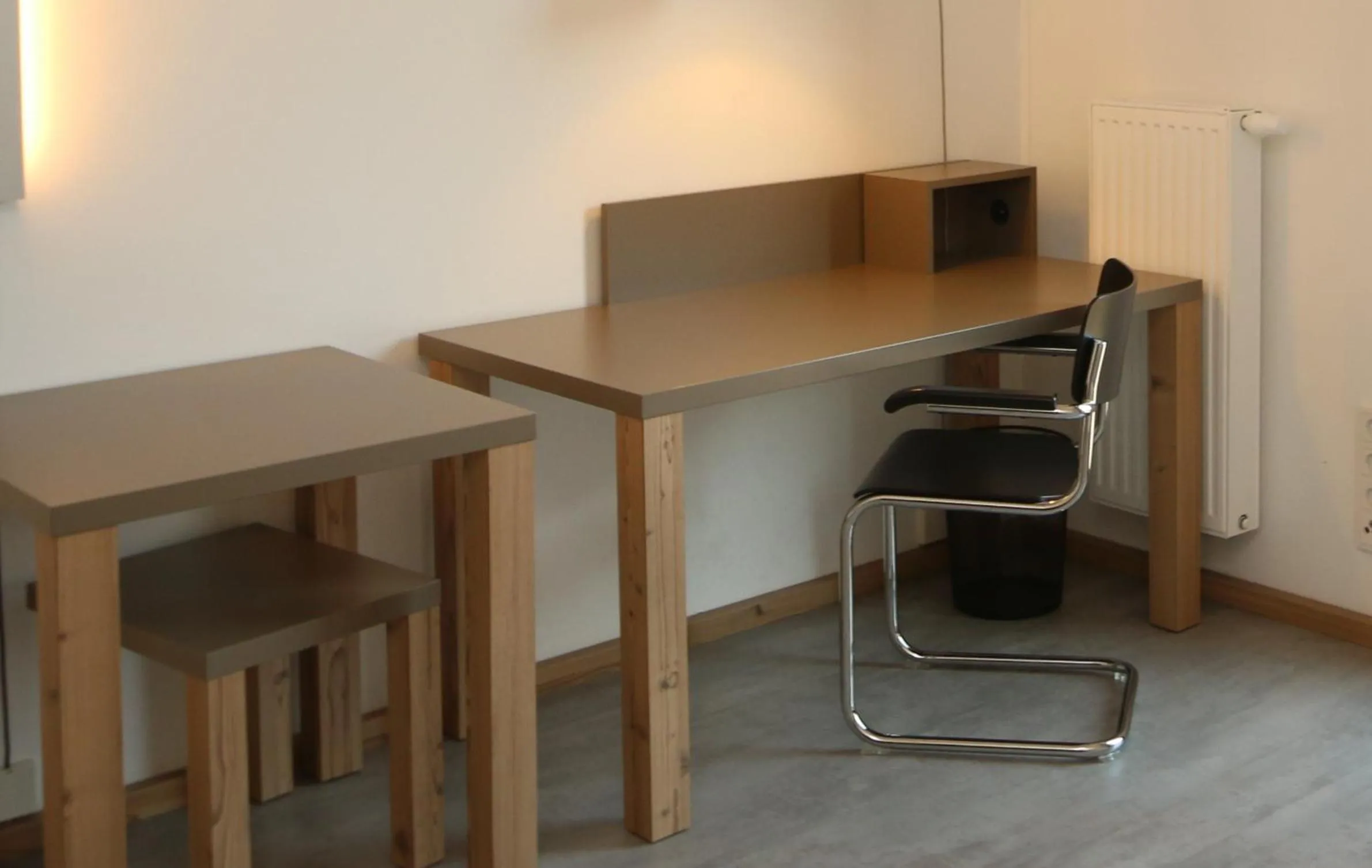 Business facilities in Campus Apartments