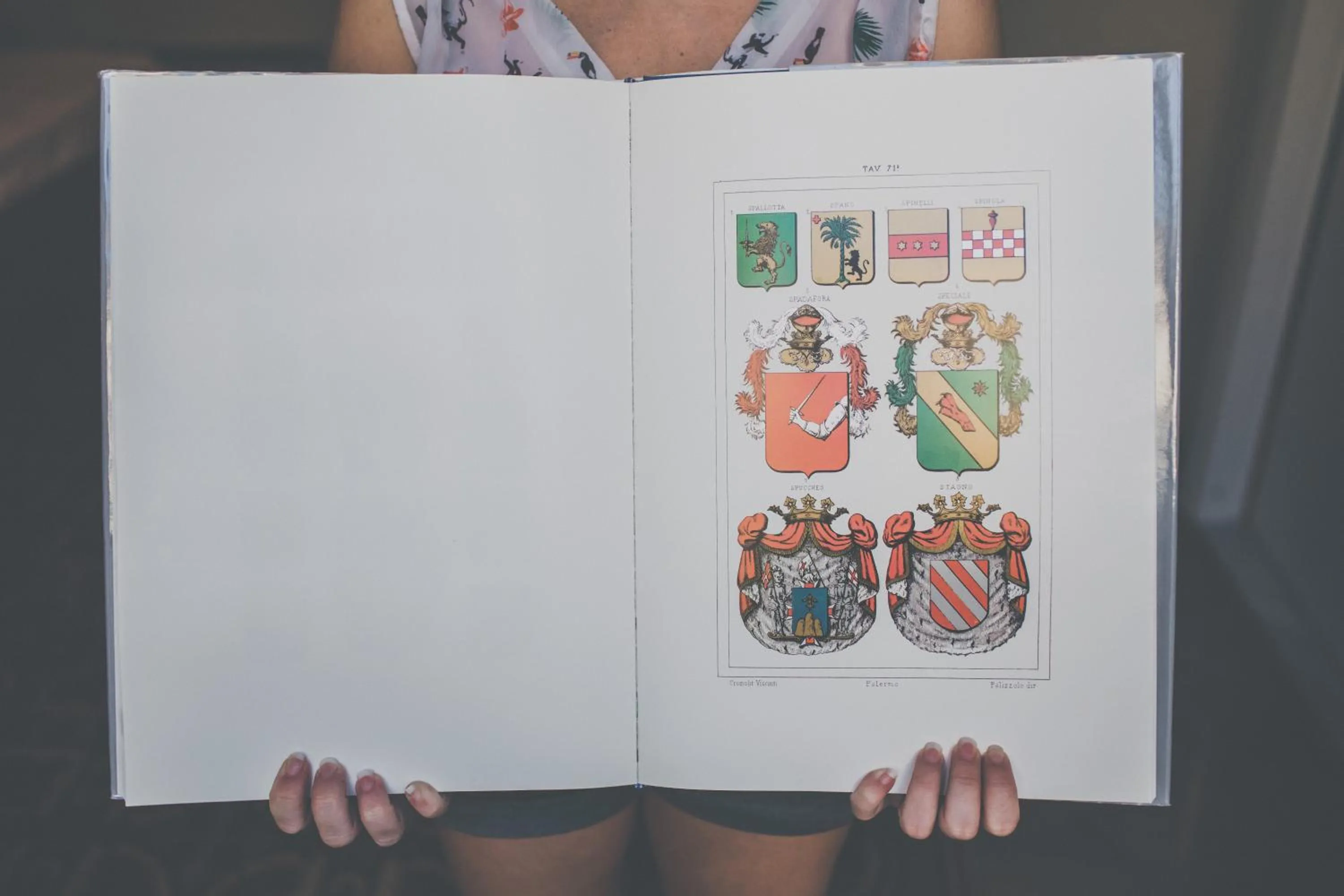 Decorative detail in Palazzo Speciale B&B